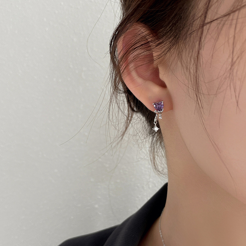 Original purple heart-shaped cubic zirconia earrings for women, made of pure silver, with an Instagram-inspired, chic, and sweet-cool style, offering a high-end and luxurious look
