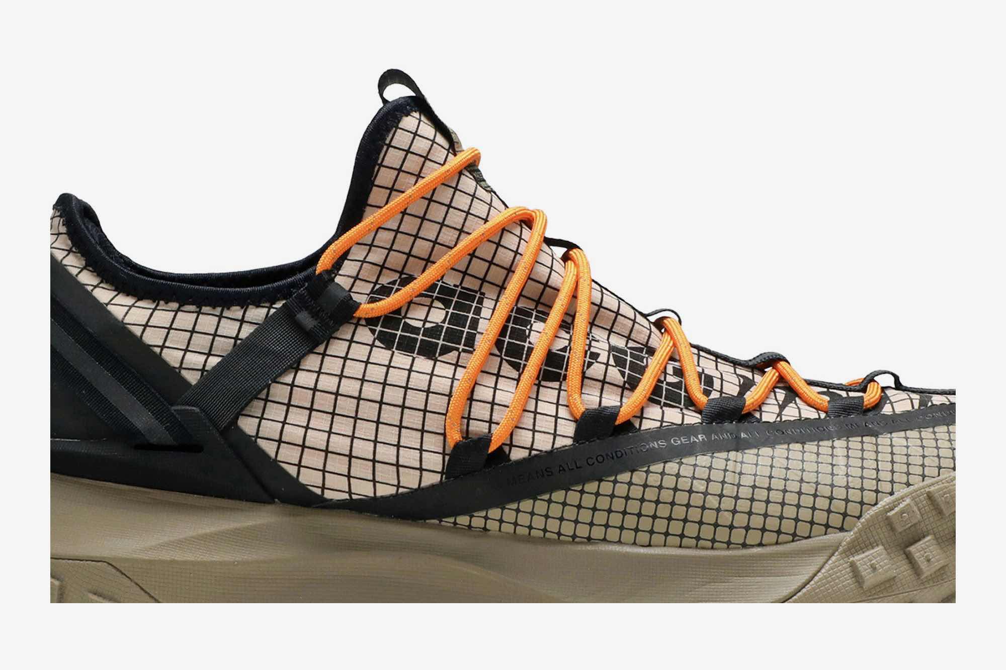 Nike ACG Mountain Fly Low ‘Fossil Stone’ DA5424-200