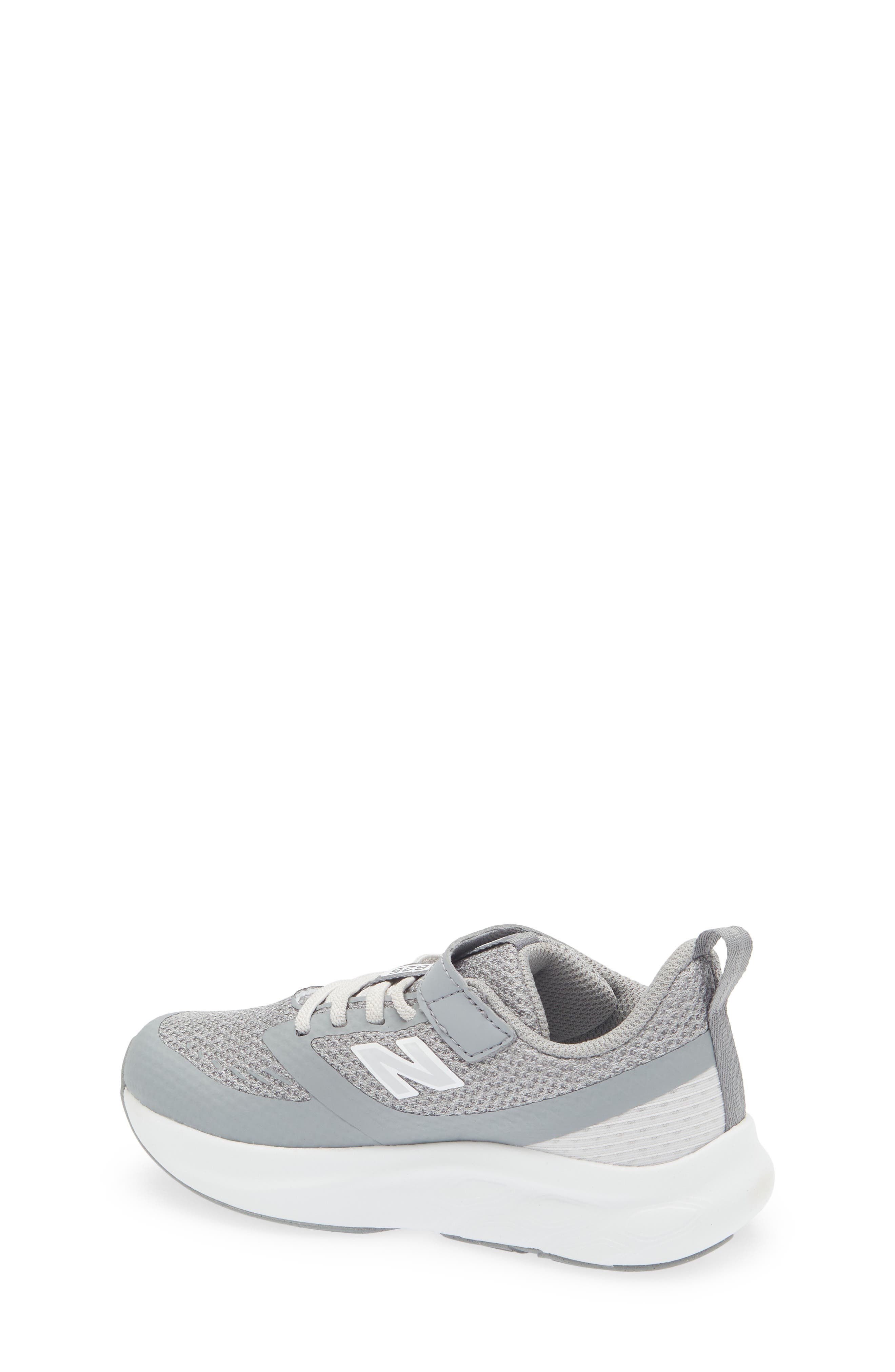 New Balance Kids' 625 Fresh Foam Sneaker