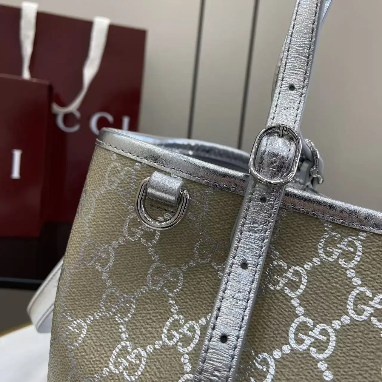 Gucci Beige Tote Bag product photo from LabelPicks