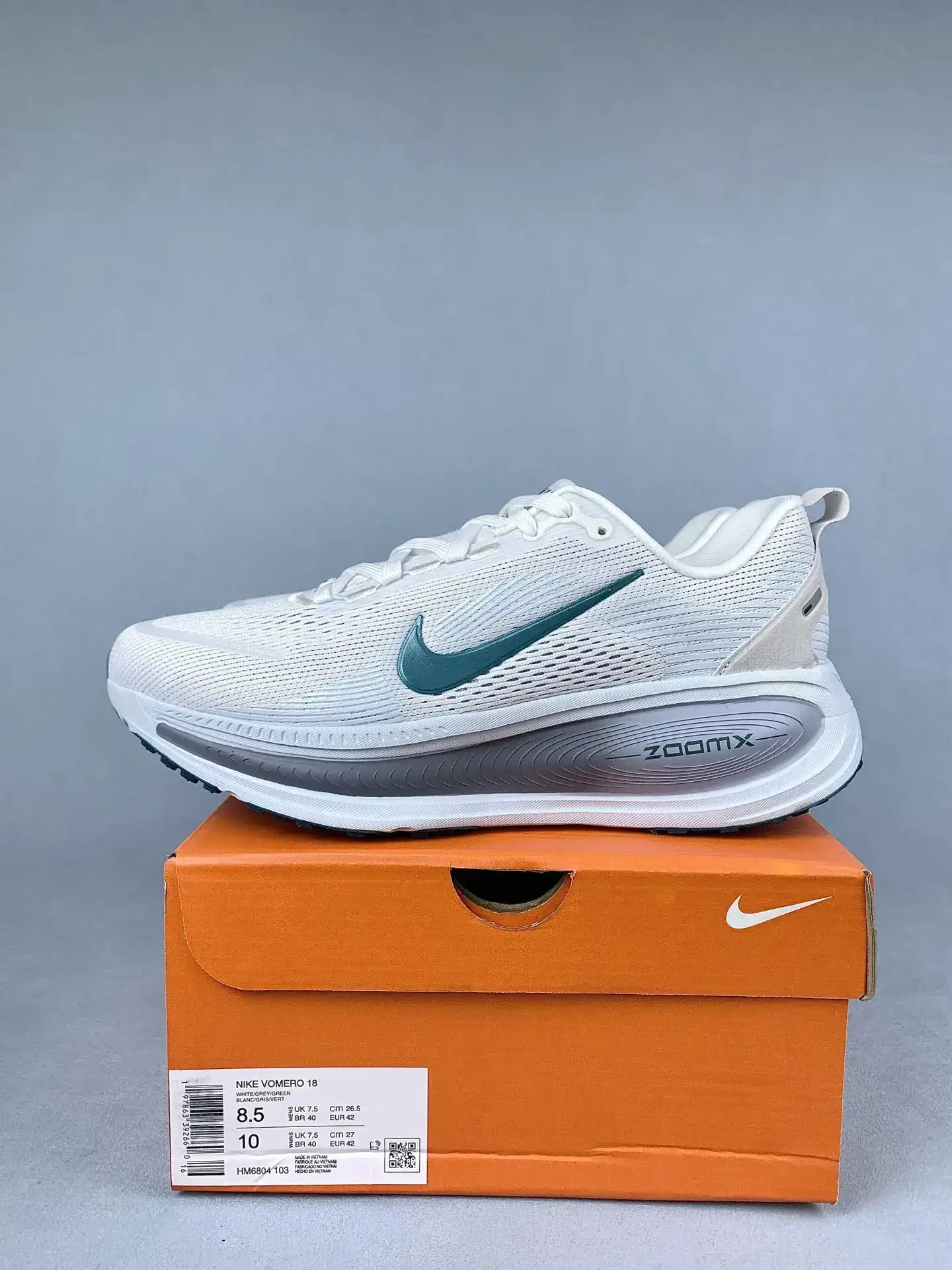 Nike Vomero 18 Shoes product photo from LabelPicks