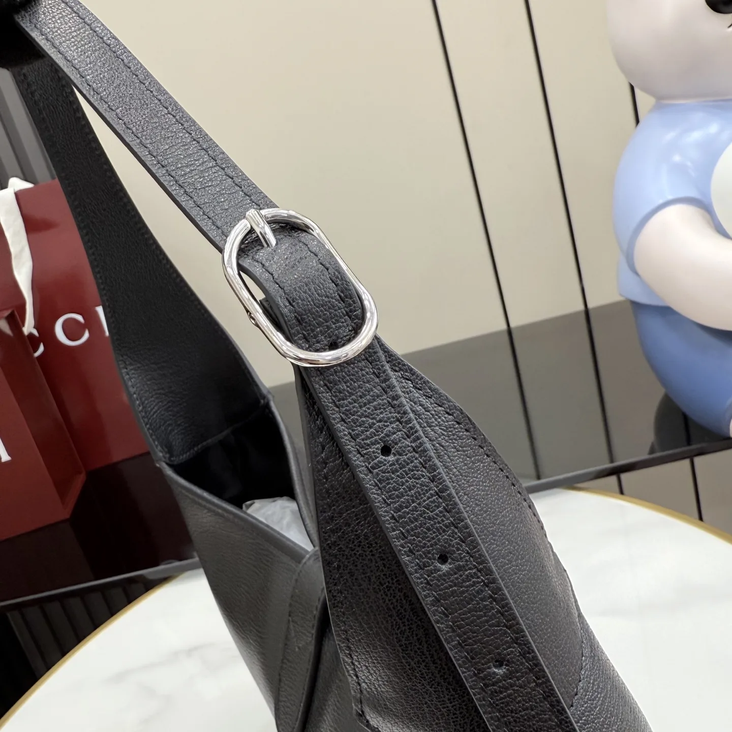 Gucci Black Jackie Grained Leather Shoulder Bag product photo from LabelPicks