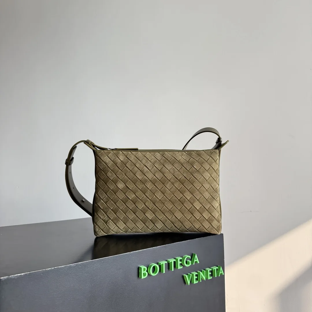 Bottega Veneta Intrecciato Woven Leather Tote Bag product photo from LabelPicks