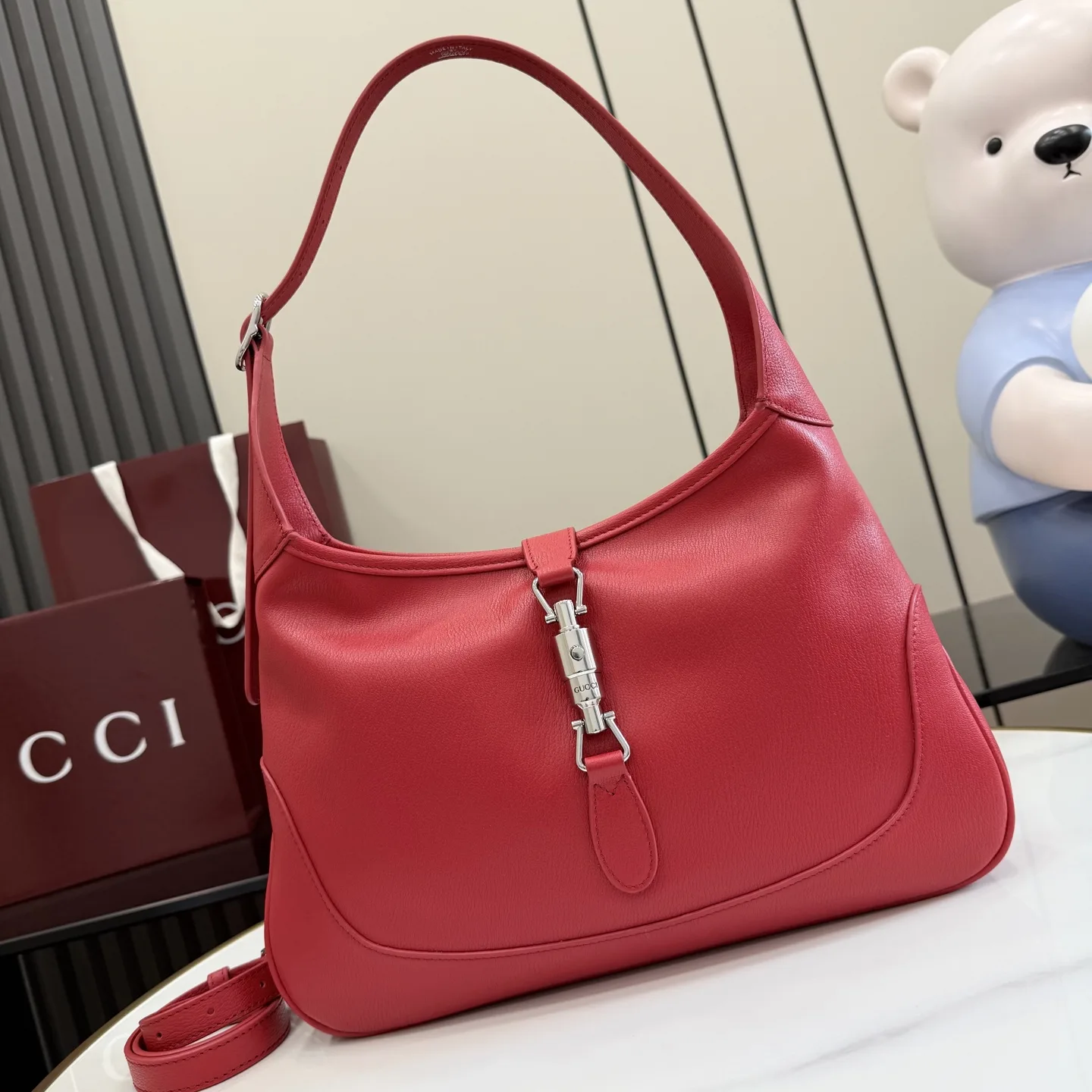 Gucci Red Jackie Grained Leather Shoulder Bag product photo from LabelPicks