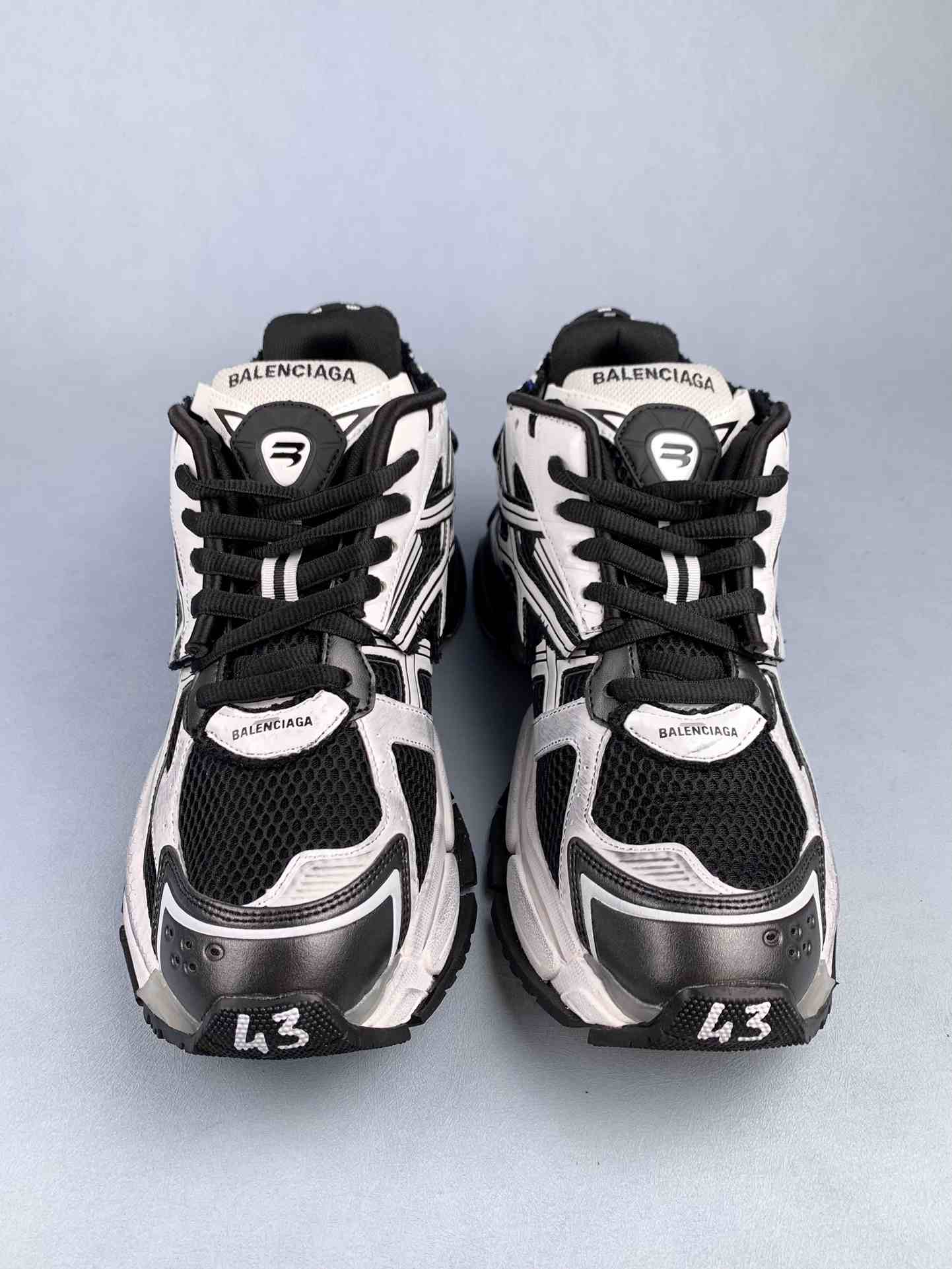 Balenciaga Runner Sneaker in White/Black