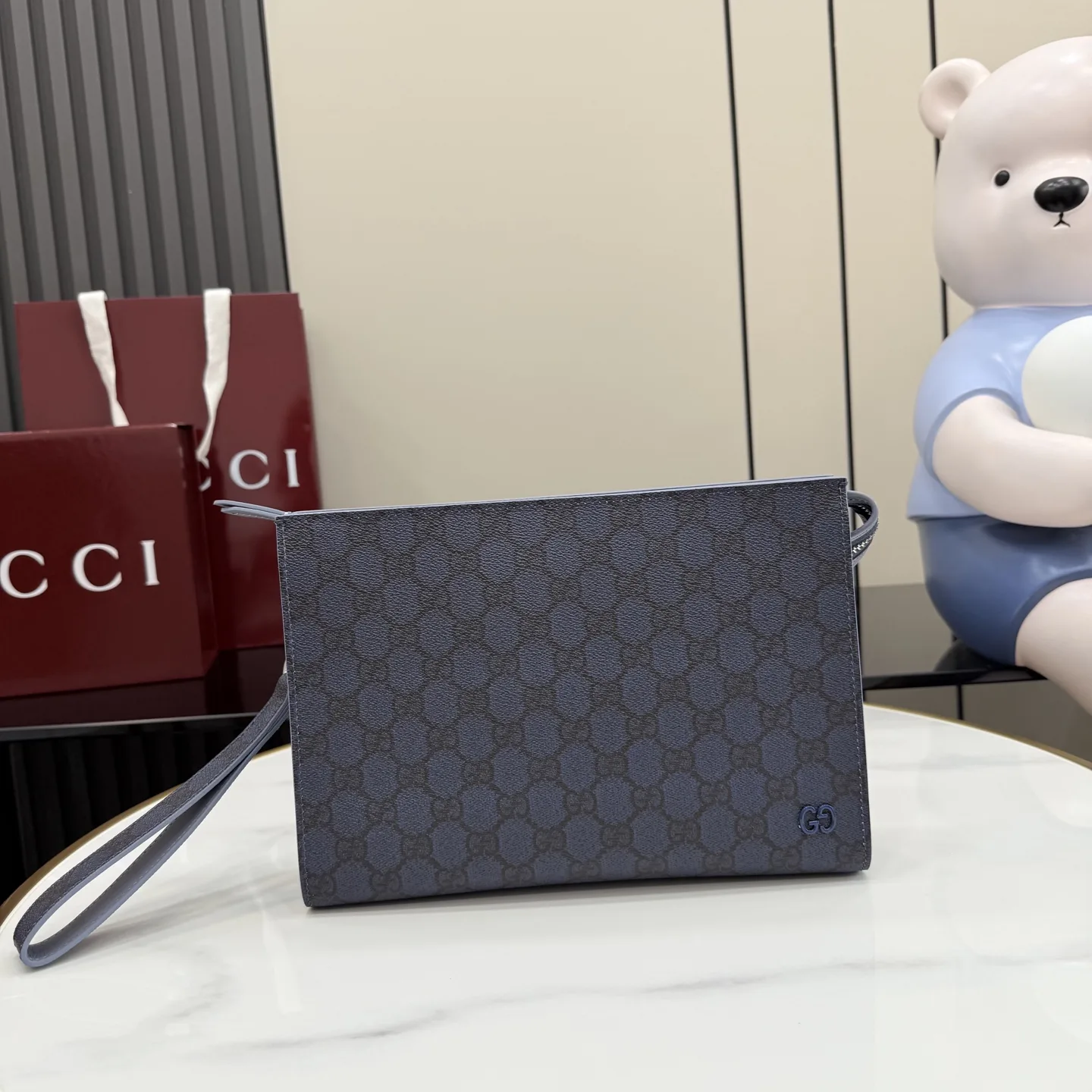 Gucci Polished Clutch product photo from LabelPicks