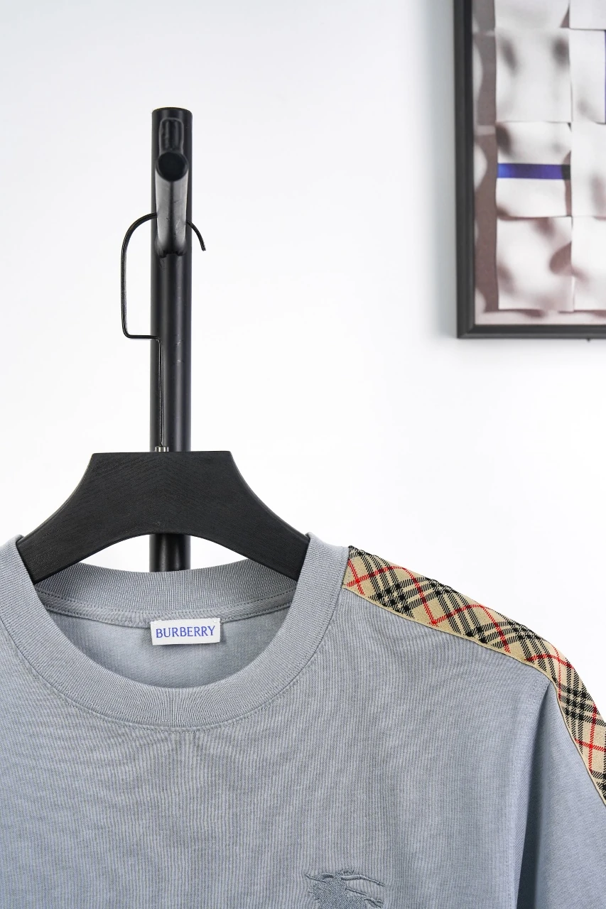 Burberry Light Grey Check Shoulder Equestrian Knight Cotton T-Shirt product photo from LabelPicks