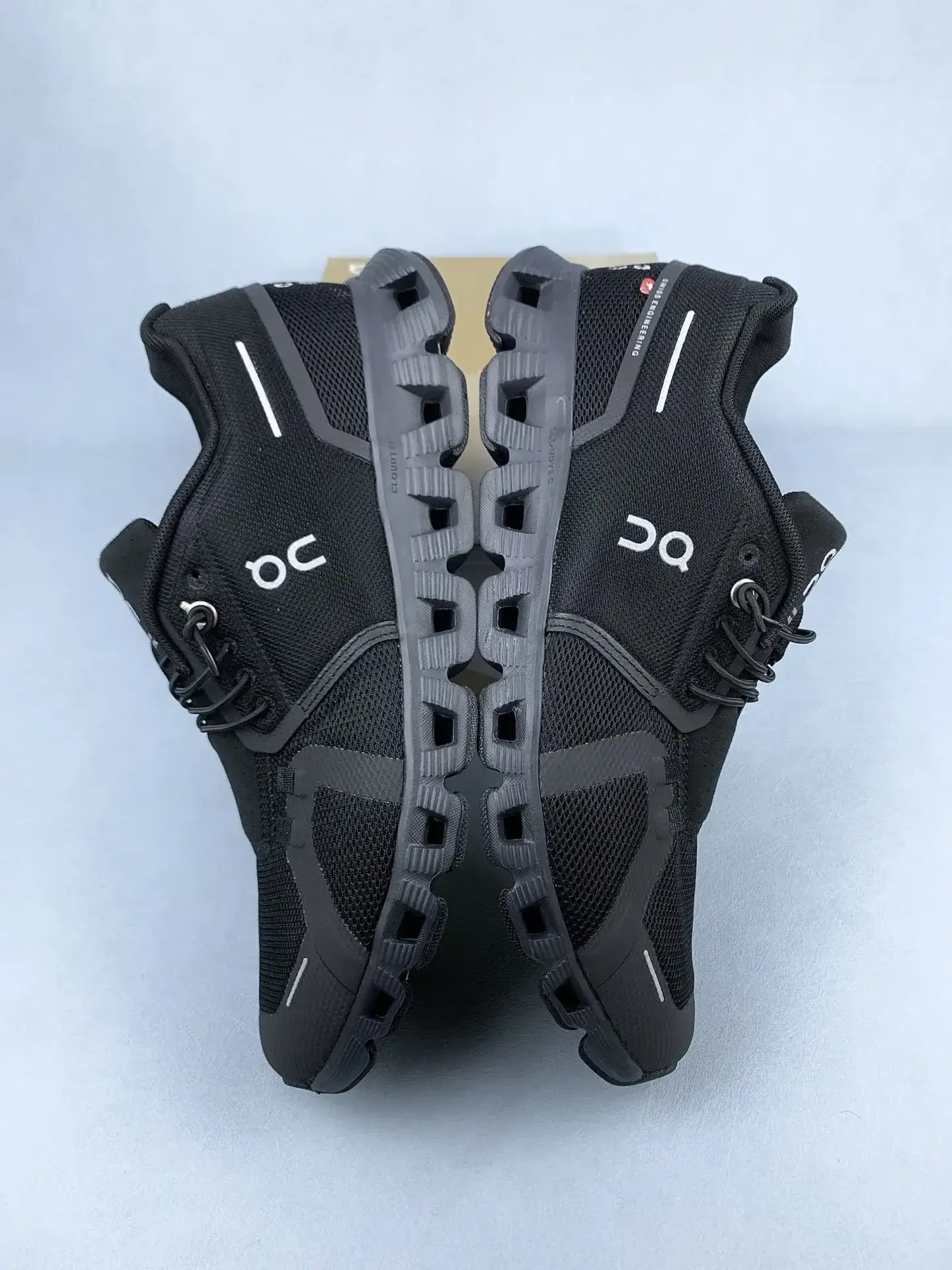 On Cloud 6 Shoes product photo from LabelPicks