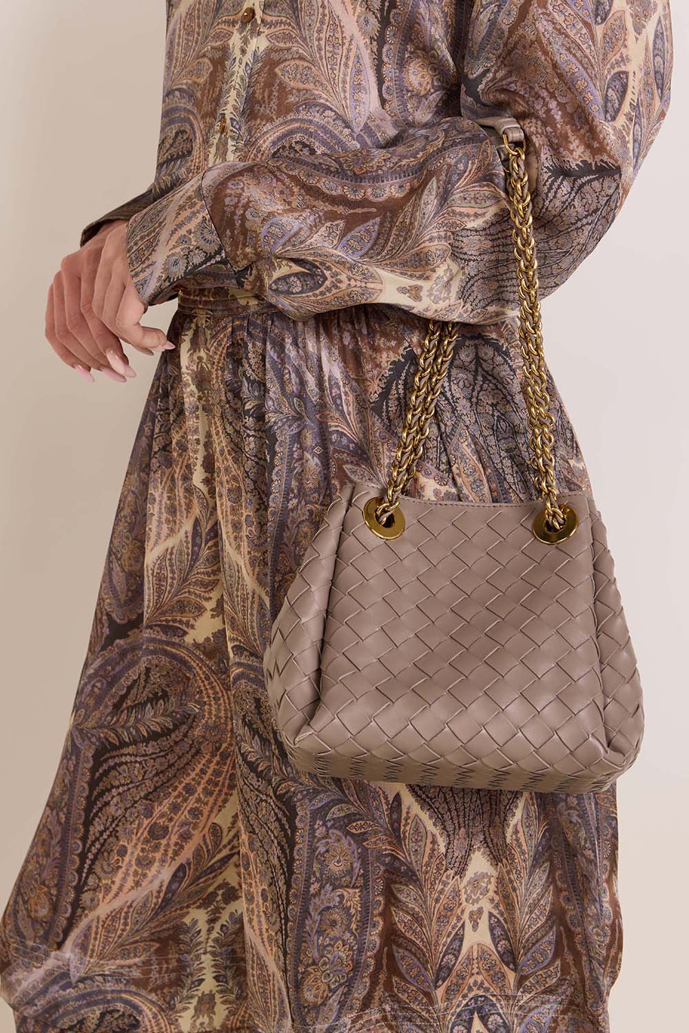 BOTTEGA VENETA תיק פארשוט סמול
