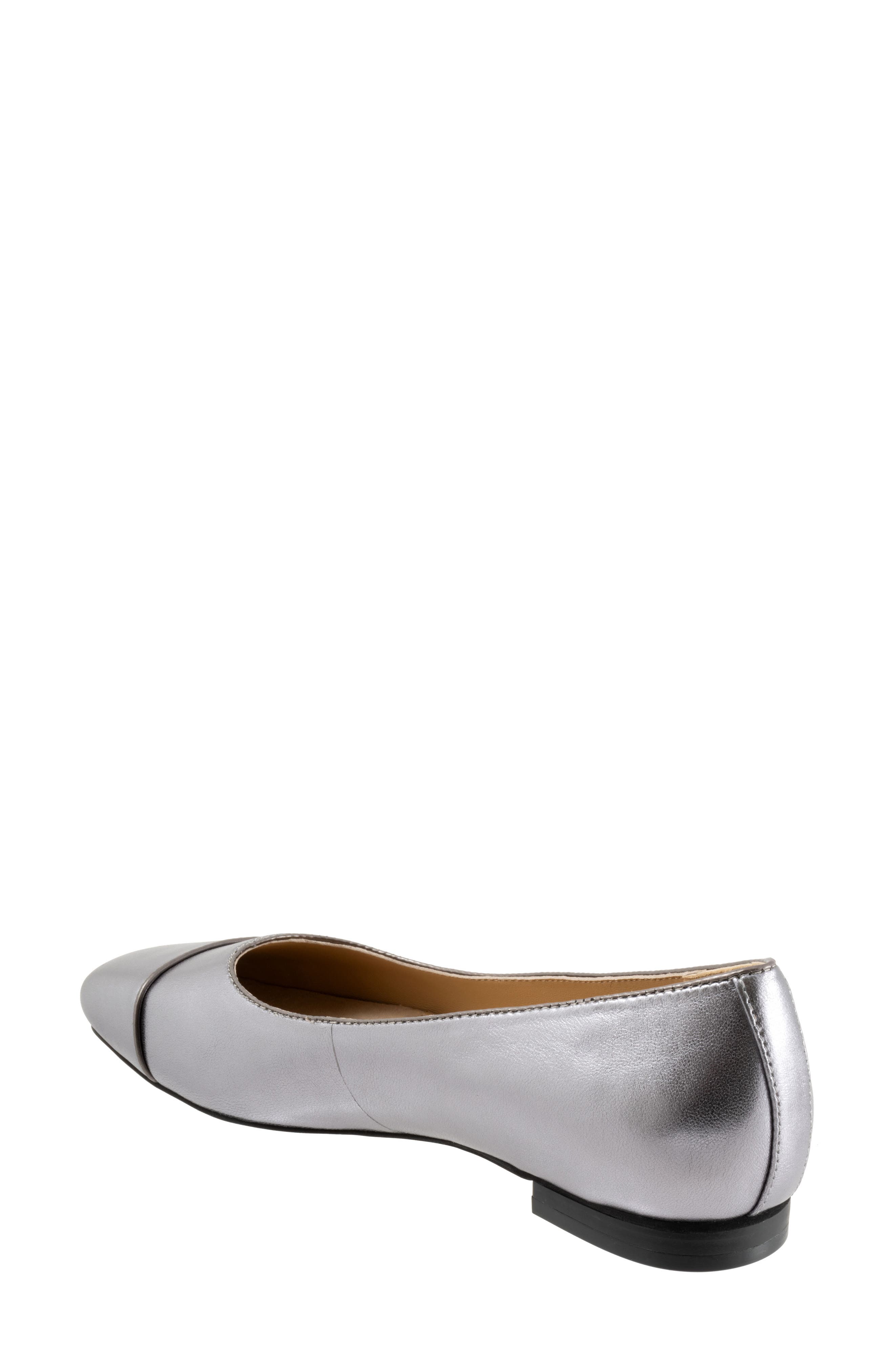 SoftWalk® Harbor Cap Toe Flat