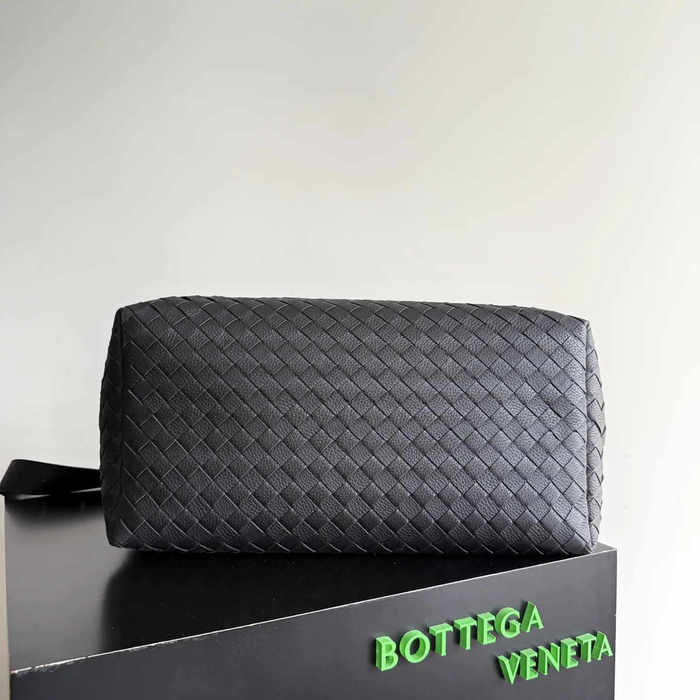 Bottega Veneta Andiamo Tote Bag product photo from LabelPicks