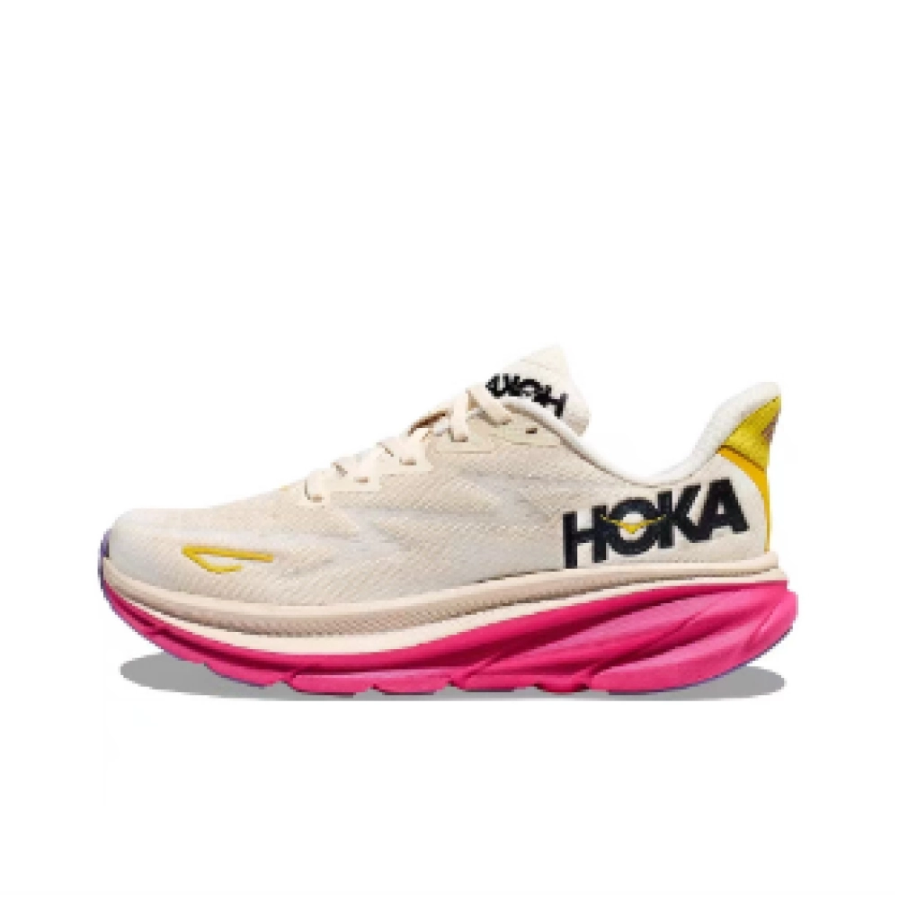 HOKA Clifton 9 ‘Eggnog Blanc De Blanc’