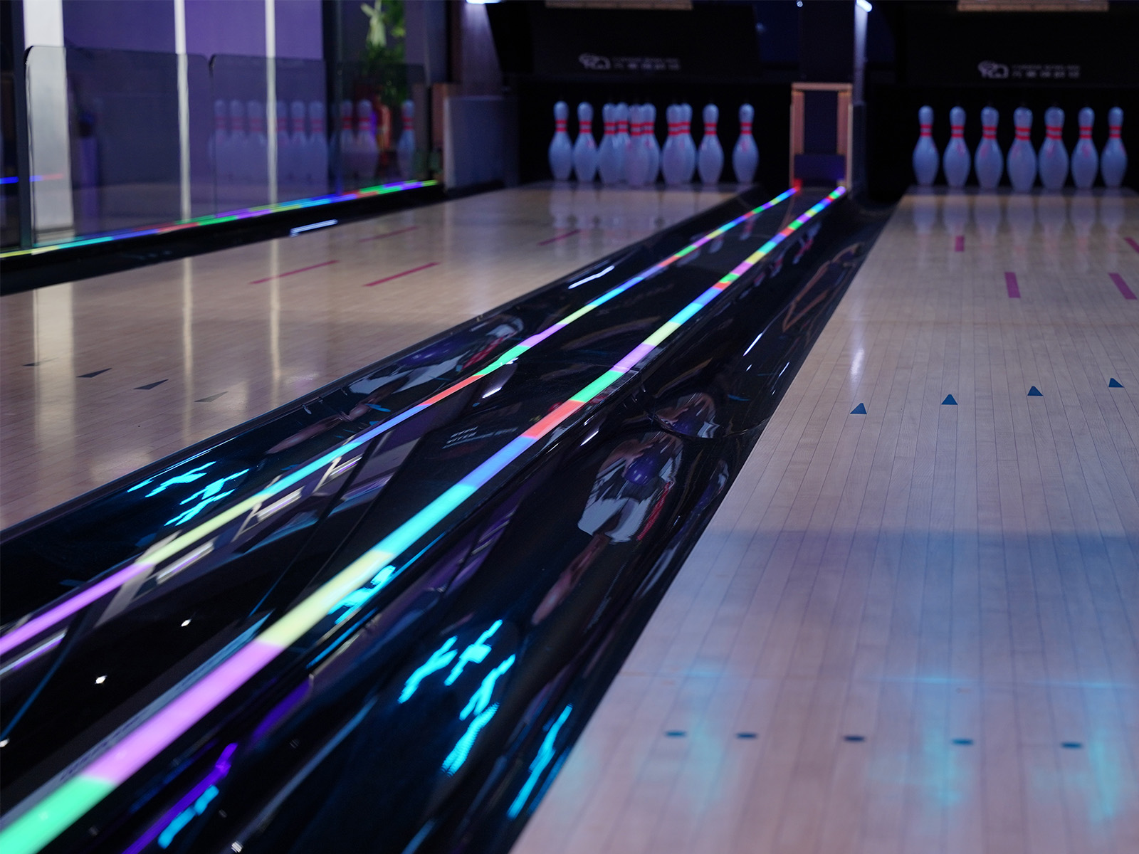 LED Bowling Lane Lighting