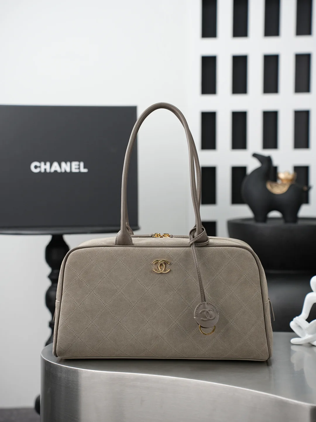 Chanel Smooth Leather Top Handle Bag product photo from LabelPicks