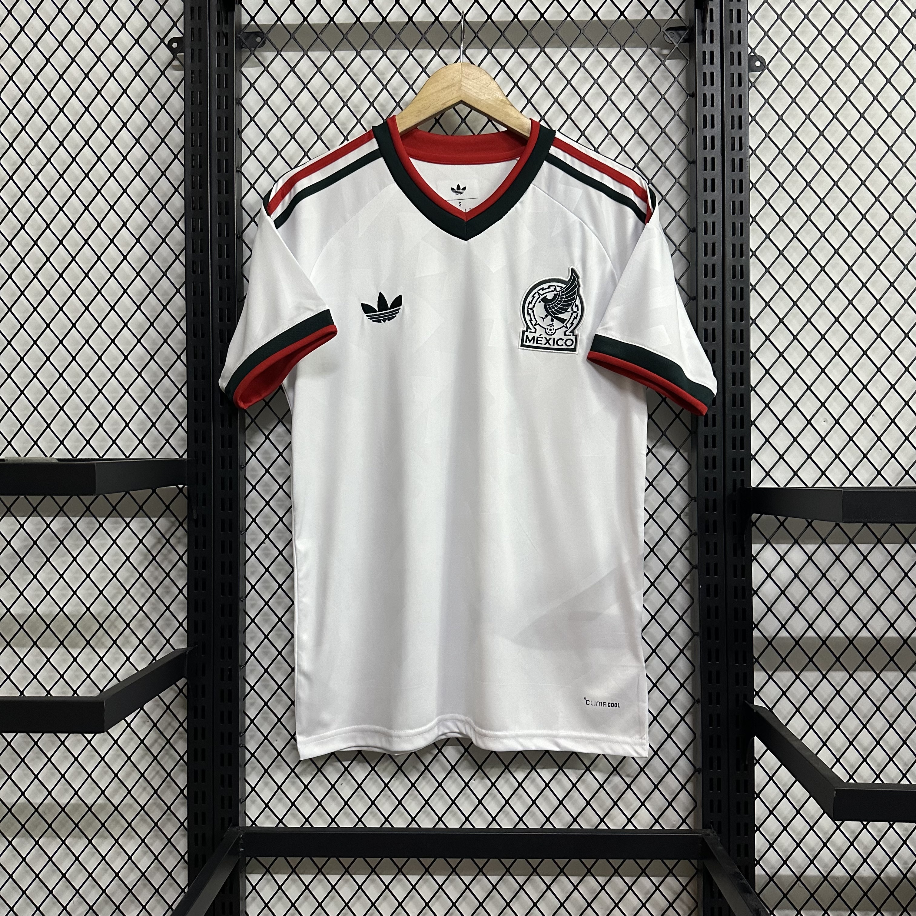 2026 World Cup Mexico away fan version