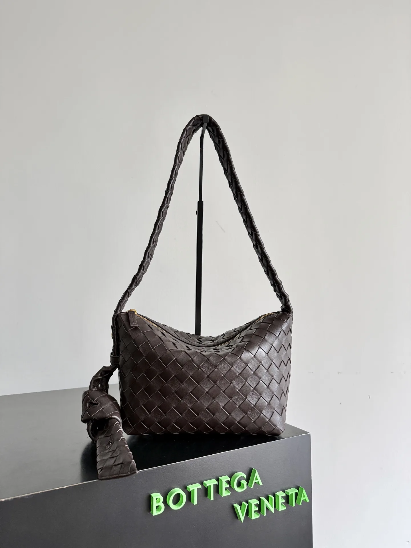 Bottega Veneta Brown Knot Intrecciato Woven Leather Hobo Bag product photo from LabelPicks
