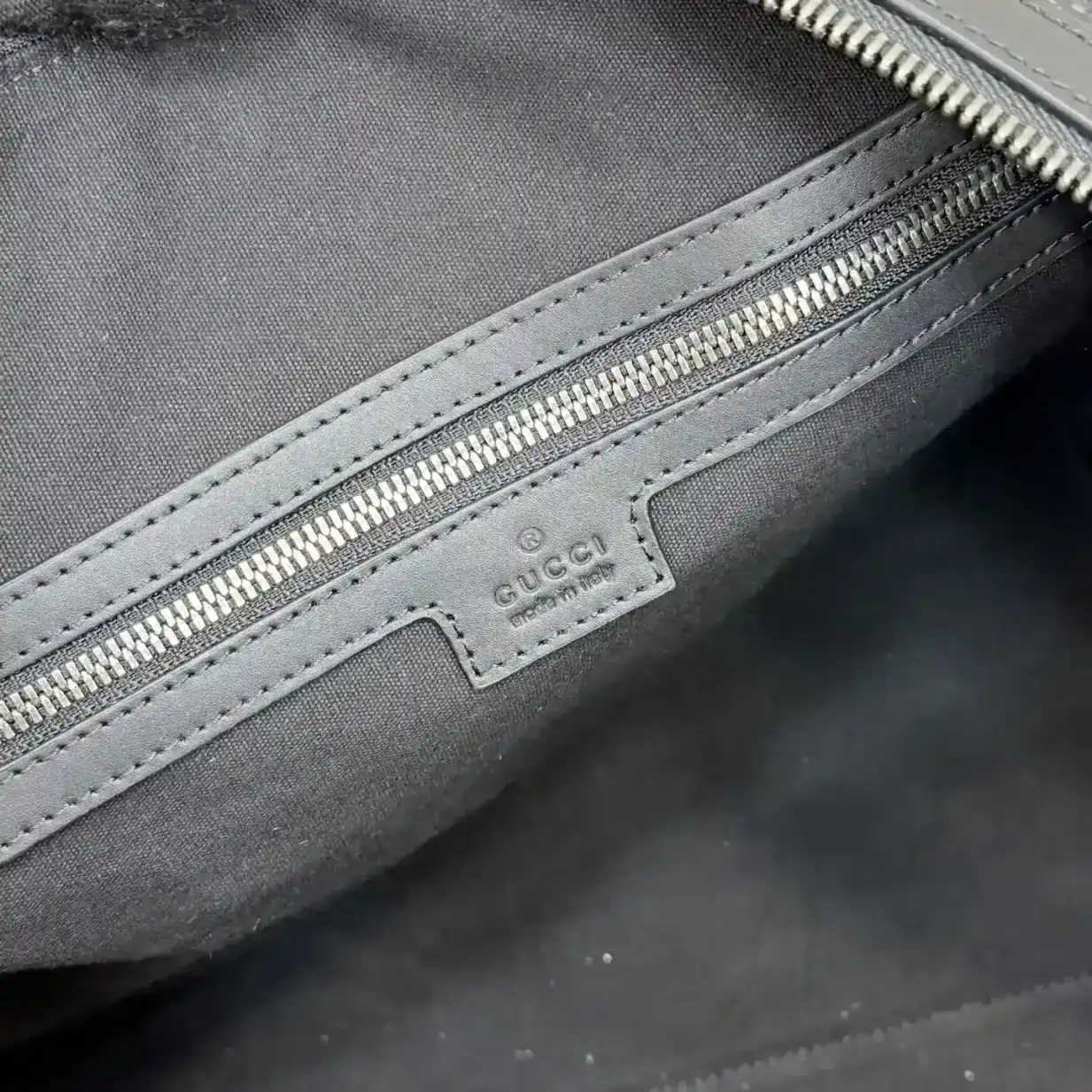 Gucci Black Smooth Leather Tote Bag product photo from LabelPicks