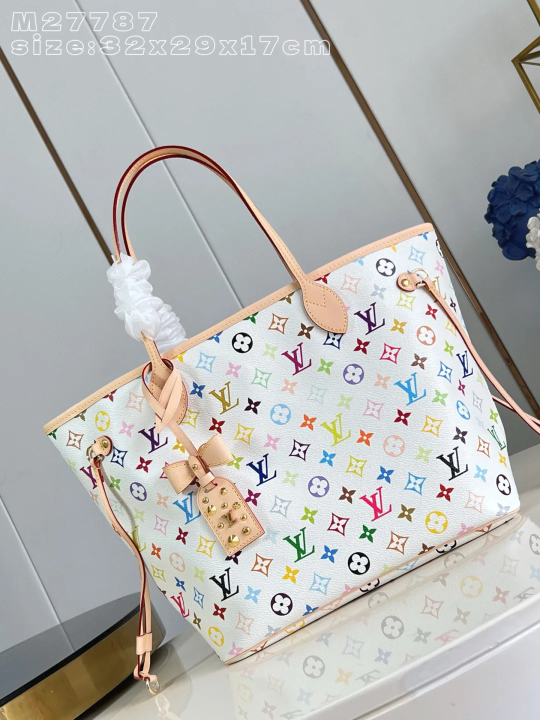 Louis Vuitton Neverfull Monogram Canvas Tote Bag product photo from LabelPicks