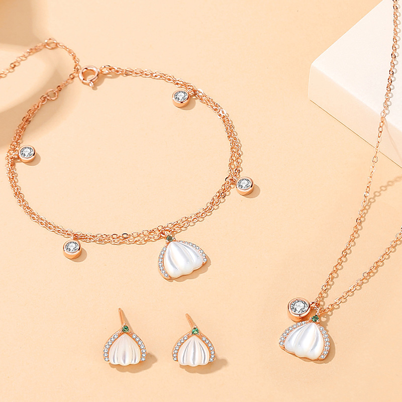 Original design, pumpkin-shaped shell earrings for women, made of 925 sterling silver, fashionable and suitable for everyday wear, with a delicate and elegant style, perfect as a Women's Day gift
