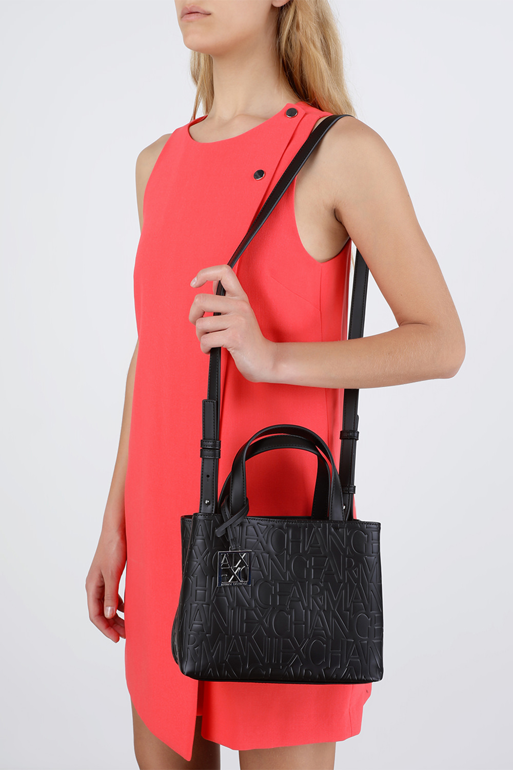 ARMANI EXCHANGE תיק נשיאה לוגומאני שחור