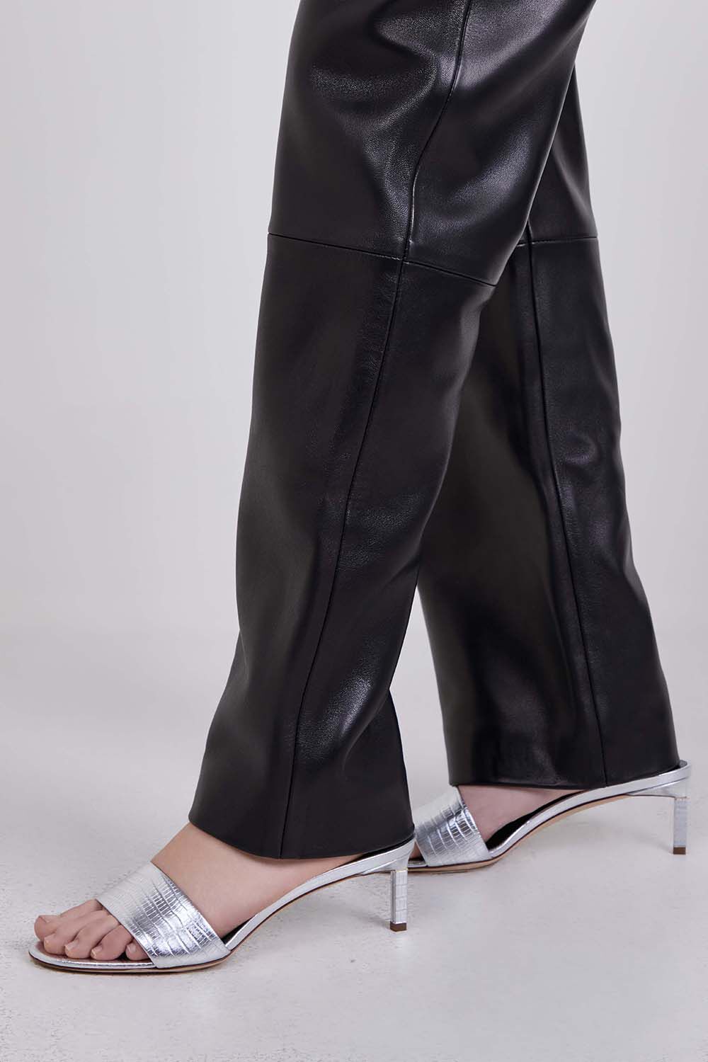TOM FORD סנדלי מיולס