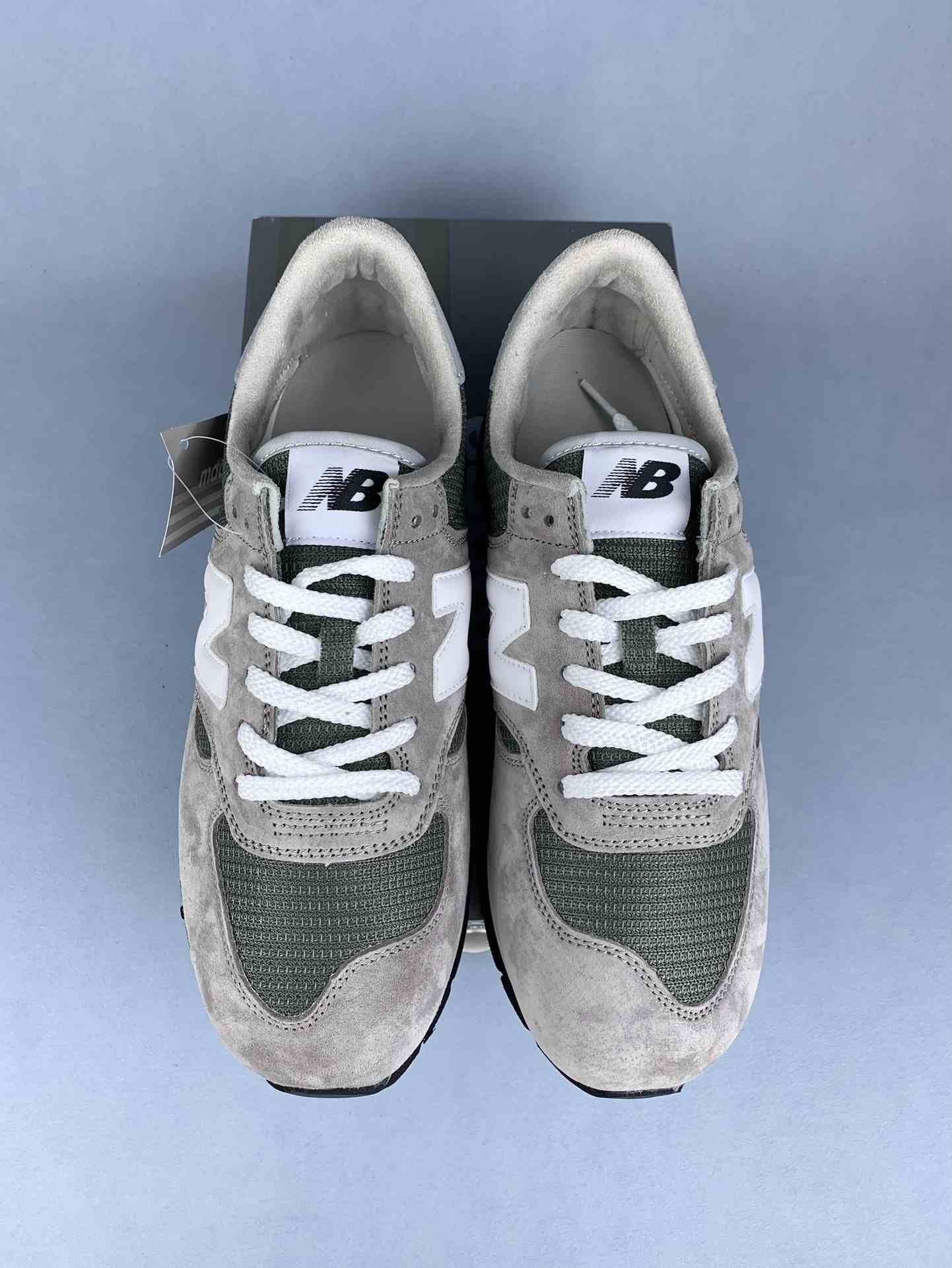 New Balance 990v1 Shoes