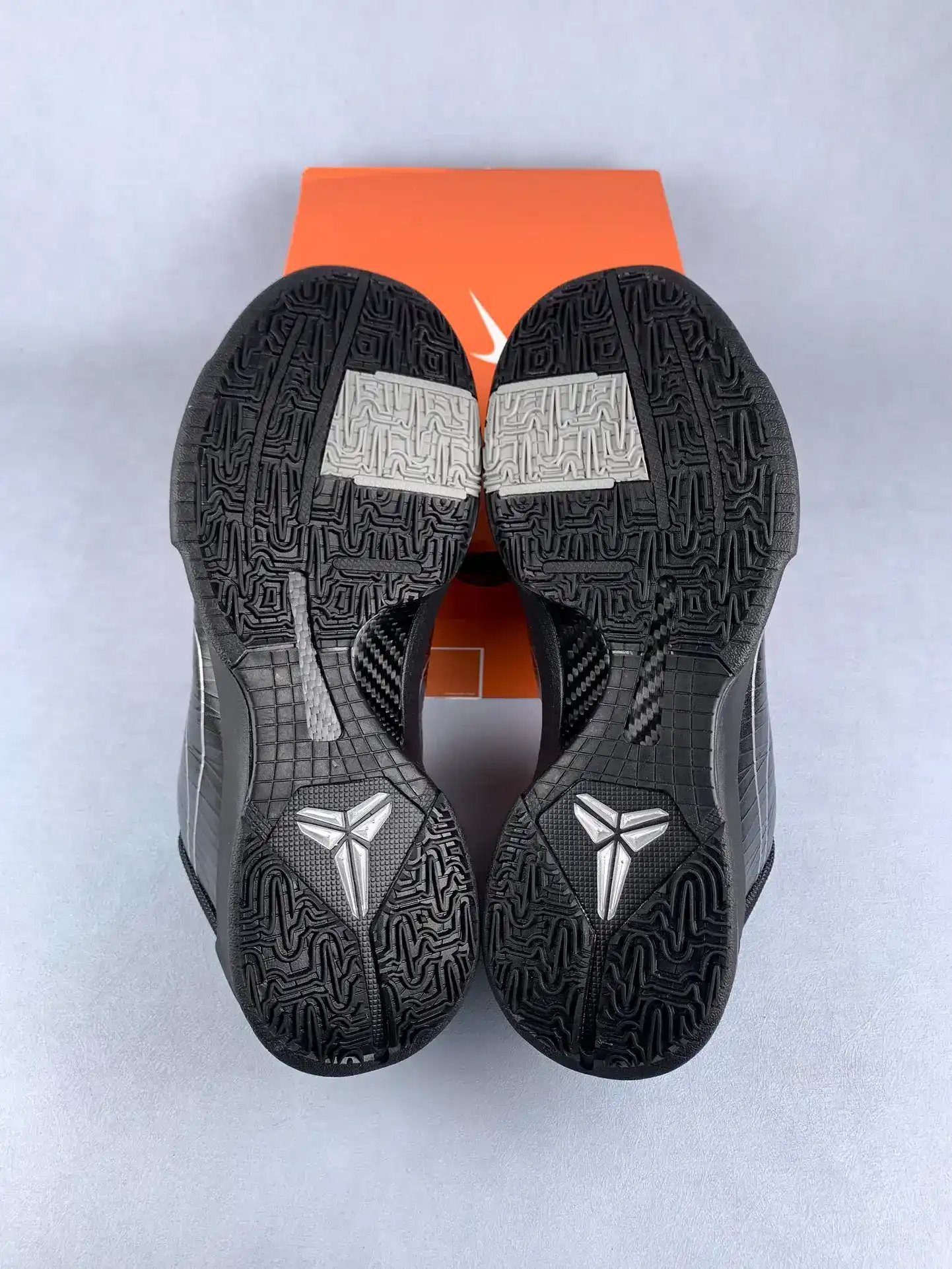 Nike Zoom Kobe V X Shoes product photo from LabelPicks