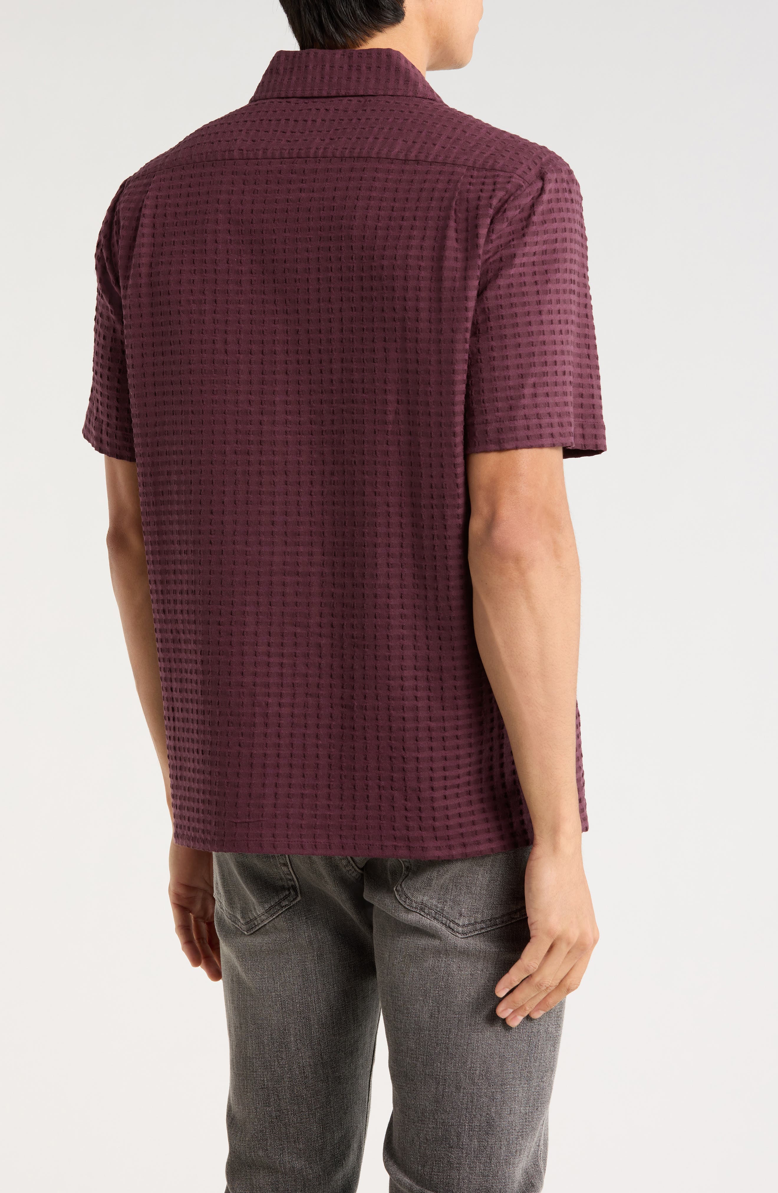 TRUTH Short Sleeve Seersucker Button-Up Shirt