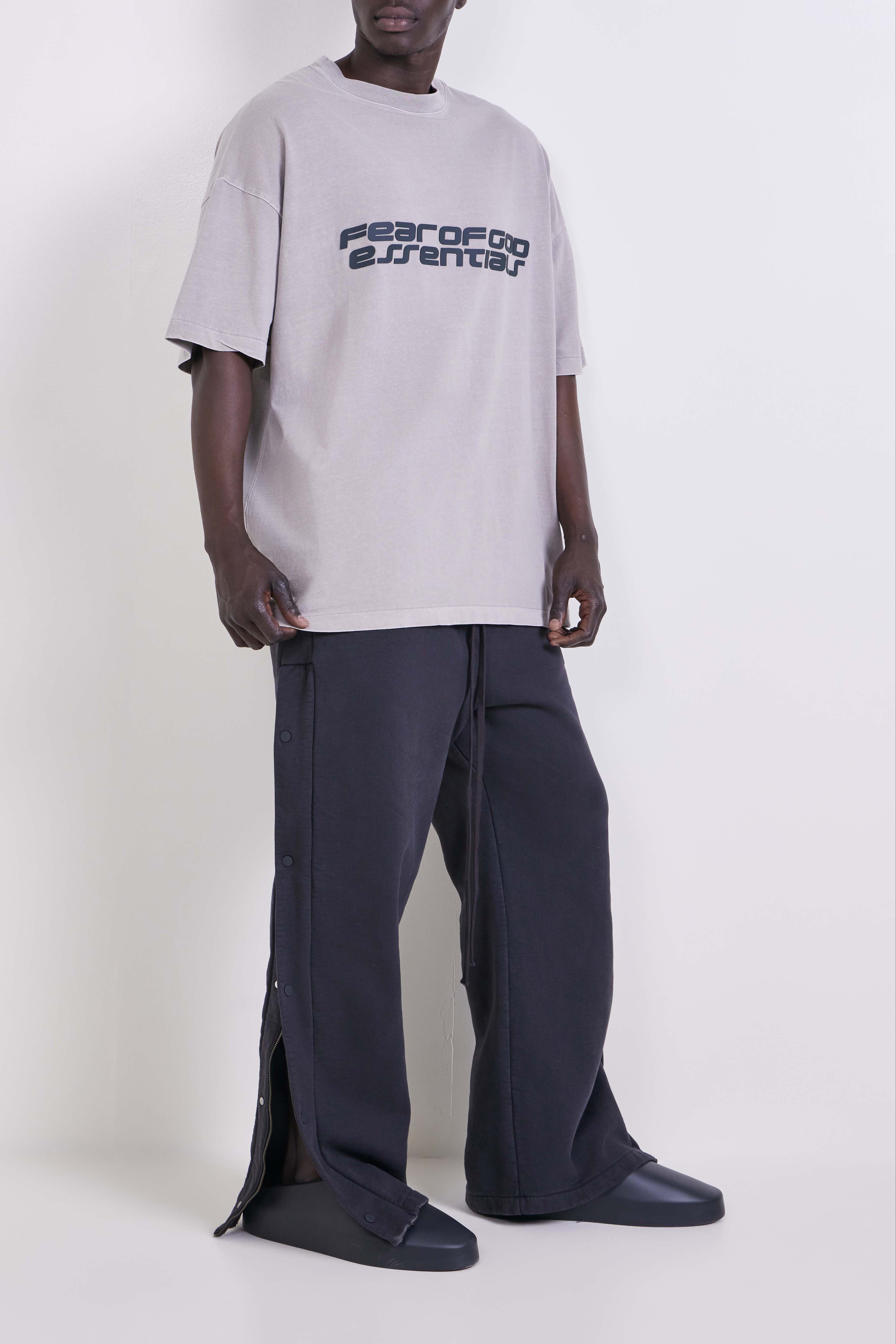 FEAR OF GOD ESSENTIALS מכנסי ג'וגר בגזרה רחבה