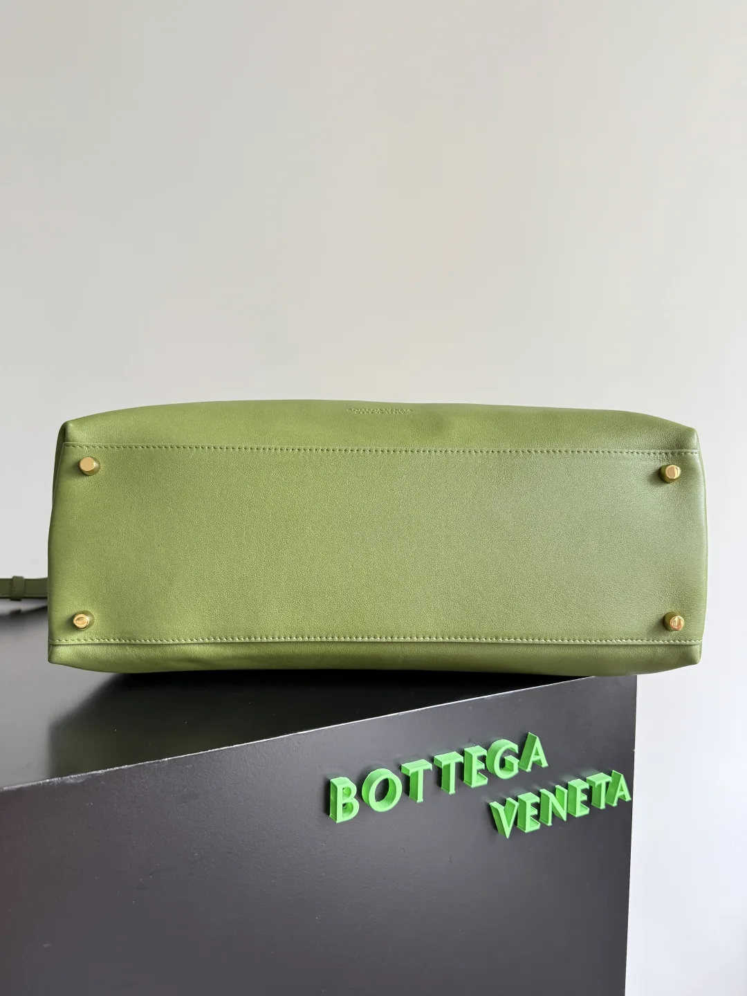 Bottega Veneta Intrecciato Woven Leather Knot Top Handle Bag product photo from LabelPicks