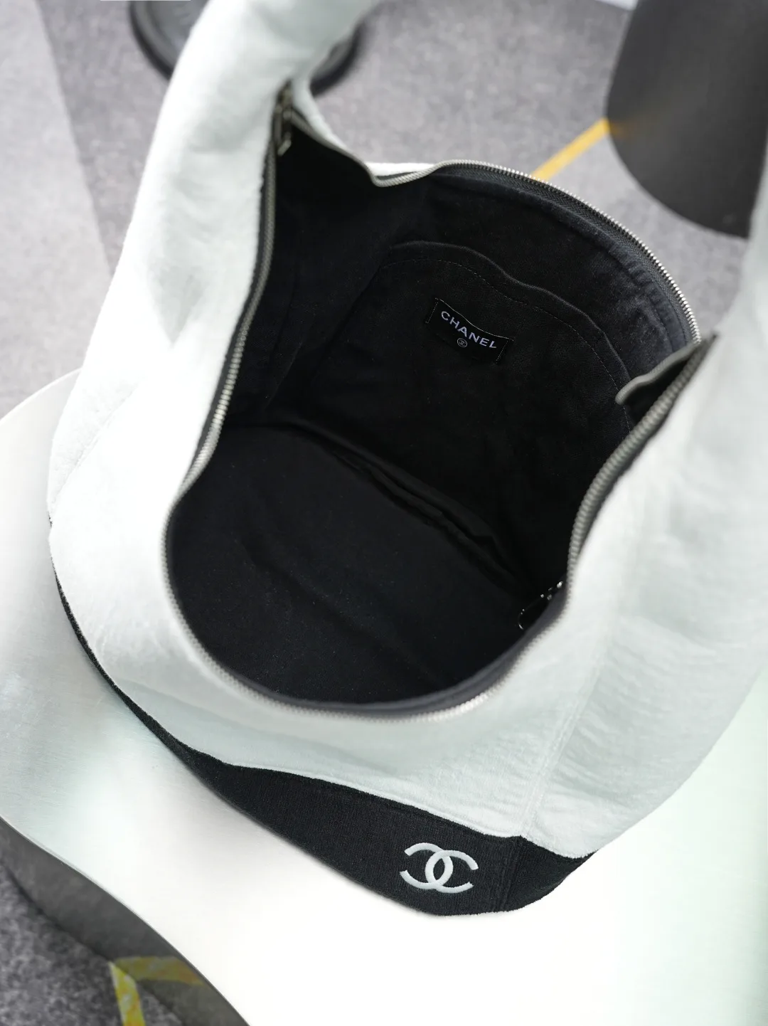 Chanel White Tote Bag product photo from LabelPicks