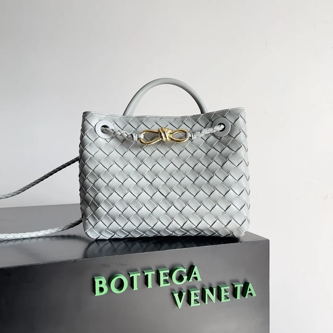Bottega Veneta White Andiamo Intrecciato Woven Leather Top Handle Bag product photo from LabelPicks