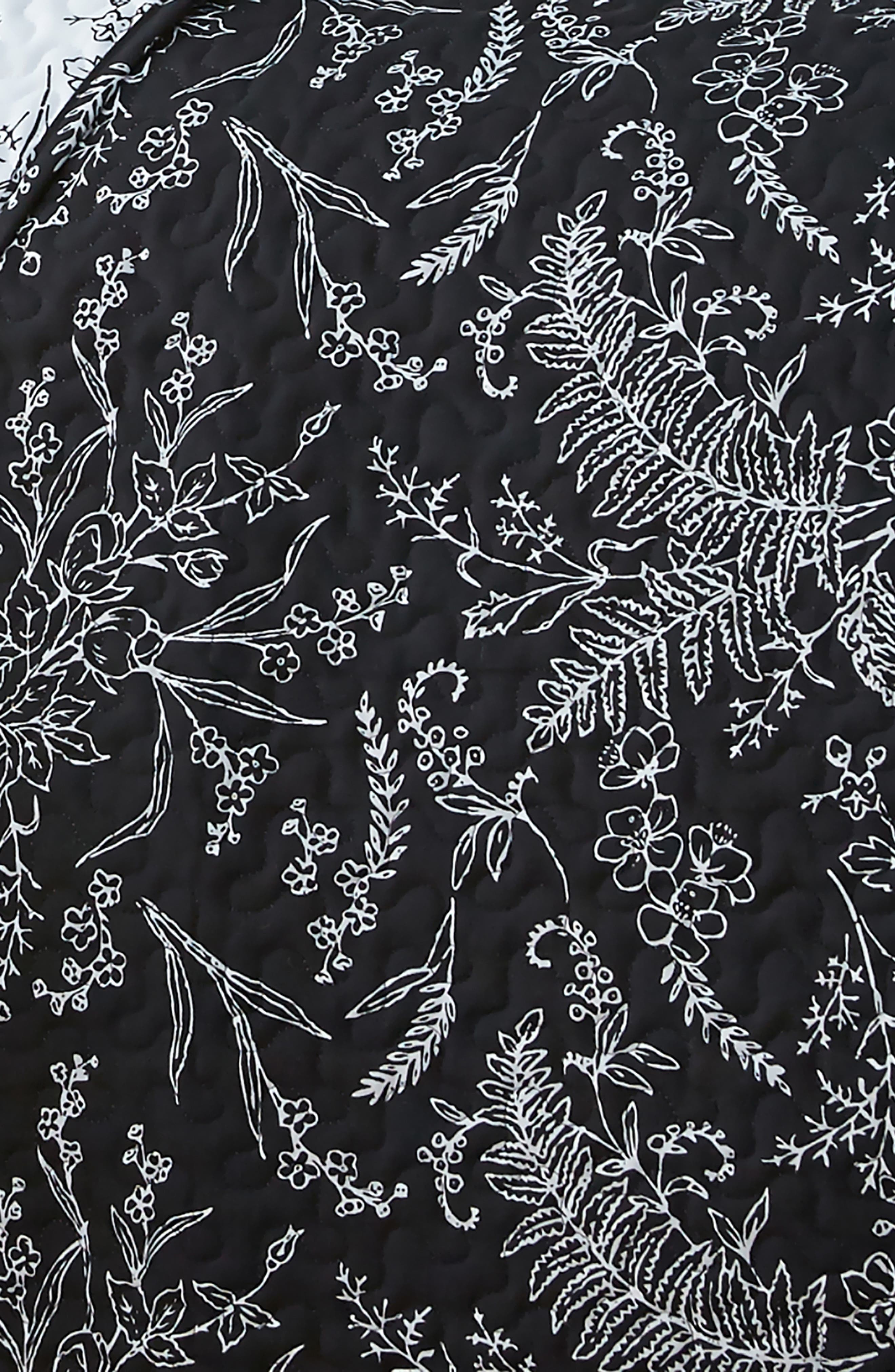 SOUTHSHORE FINE LINENS Winter Brush Reversible Quilt Set