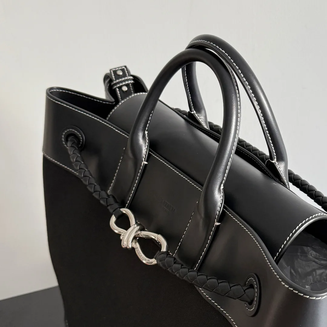 Bottega Veneta Intrecciato Woven Leather Andiamo Tote Bag product photo from LabelPicks