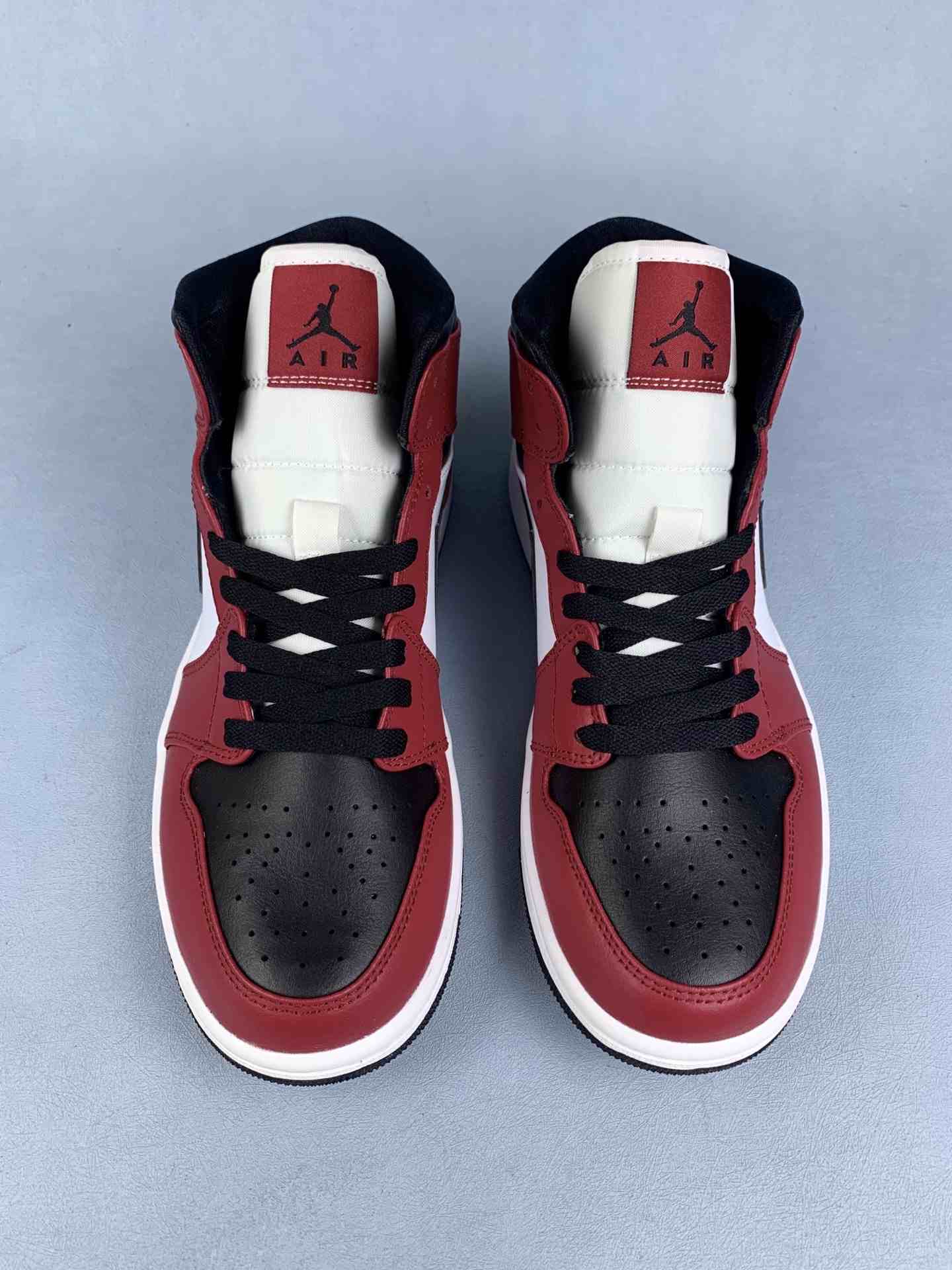 Air Jordan 1 Mid Shoes