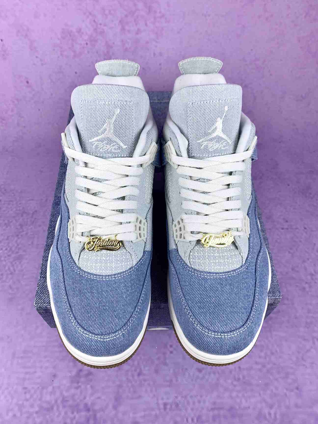 Air Jordan 4 Retro 
