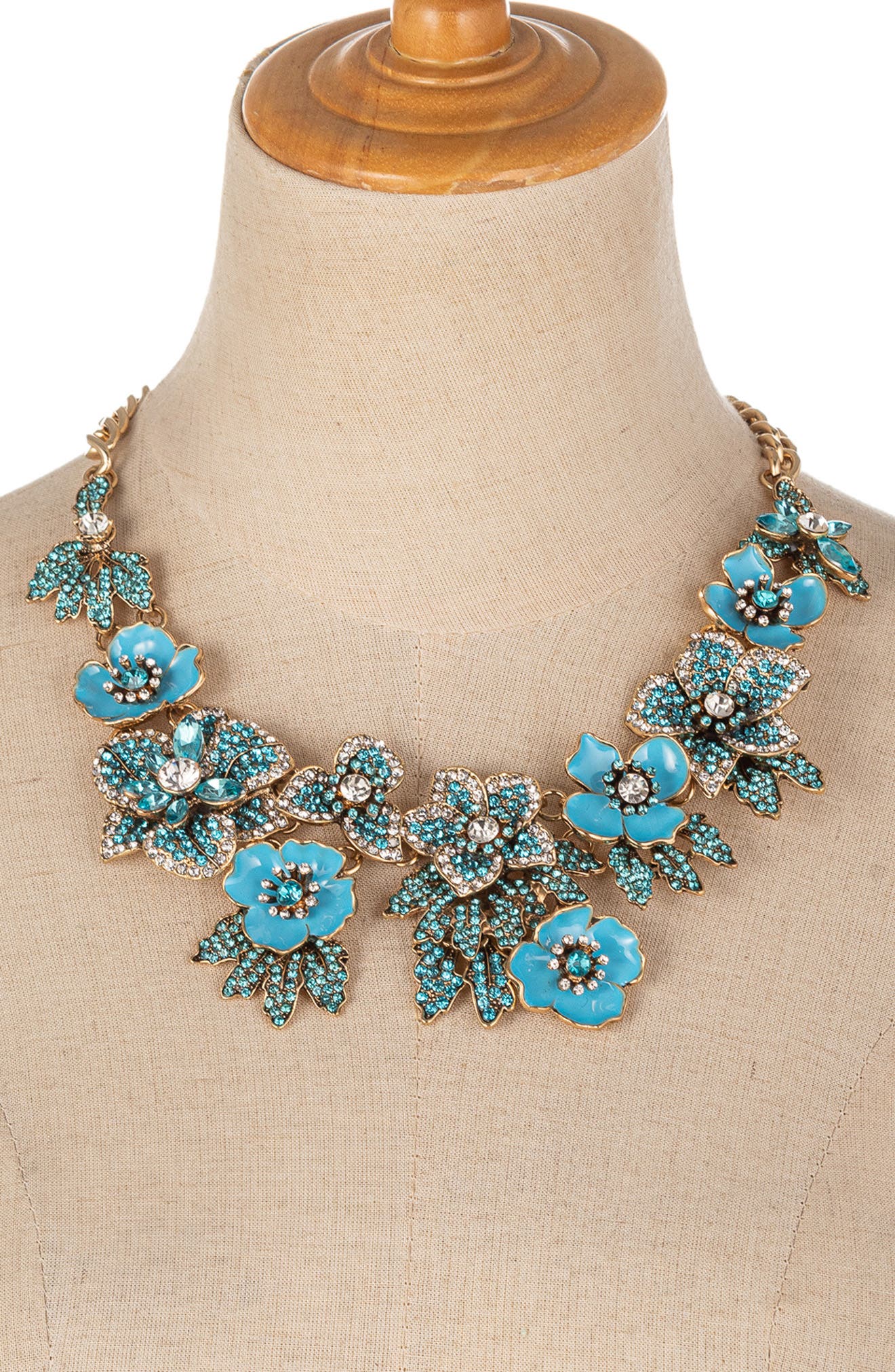 EYE CANDY LOS ANGELES Crystal Statement Necklace