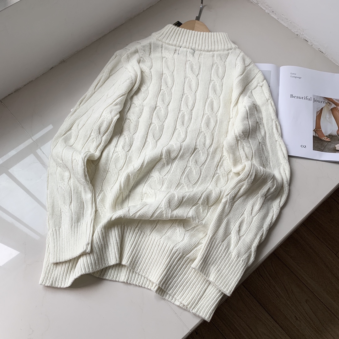 0618 New features comfortable sweater