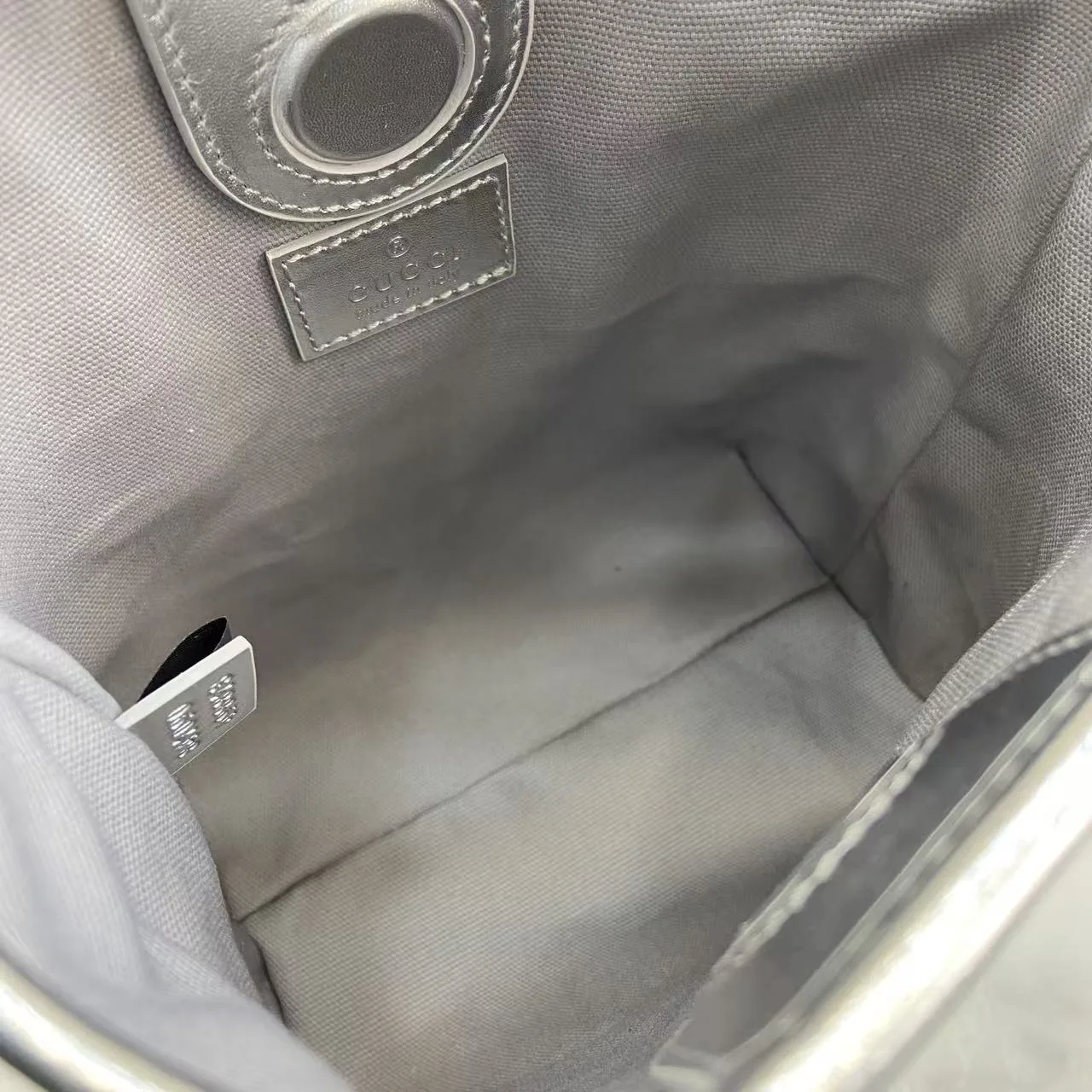 Gucci Soft-Structured Bucket Bag product photo from LabelPicks