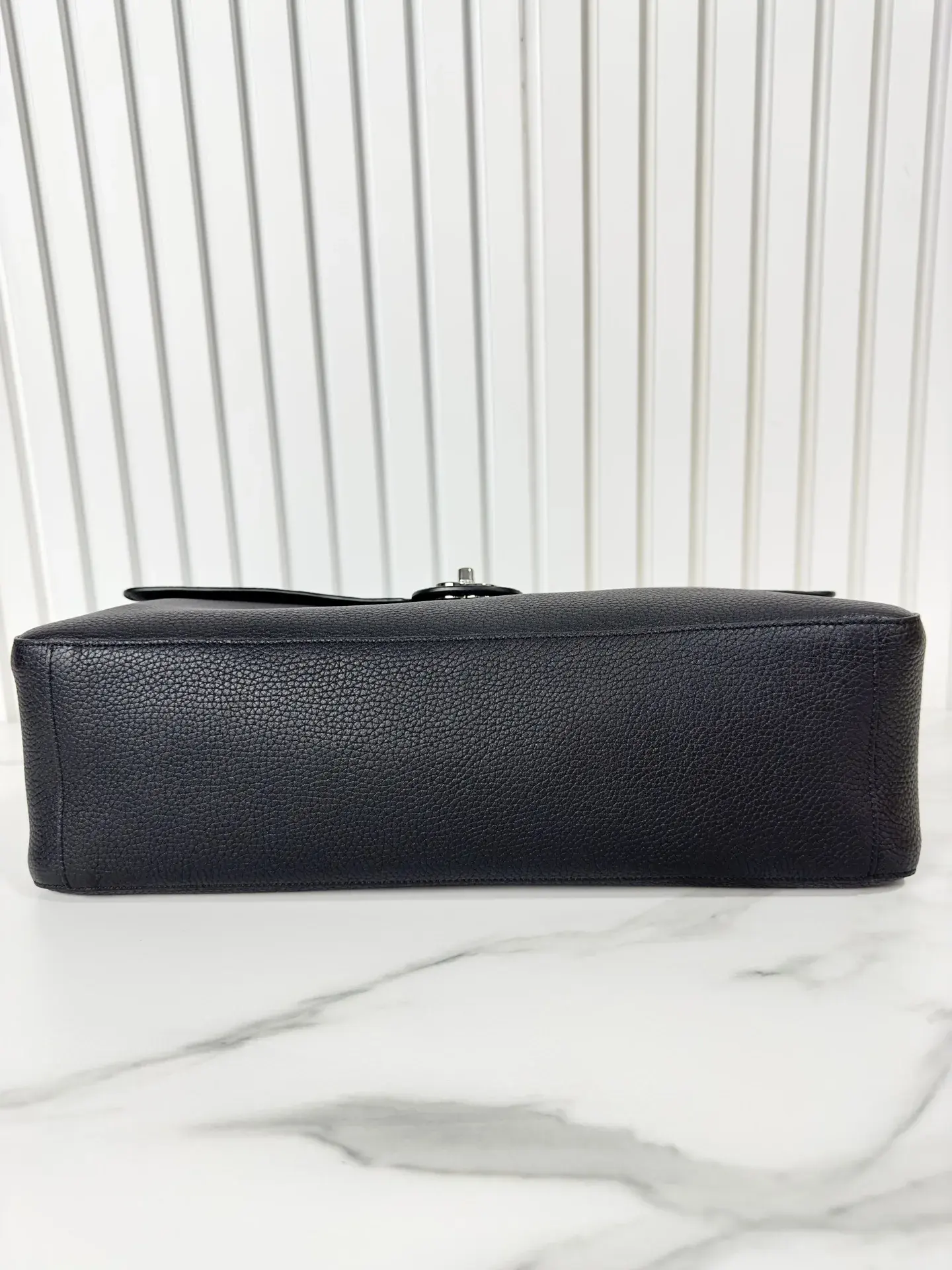 Chanel Grained Leather Classic Flap Crossbody Bag product photo from LabelPicks
