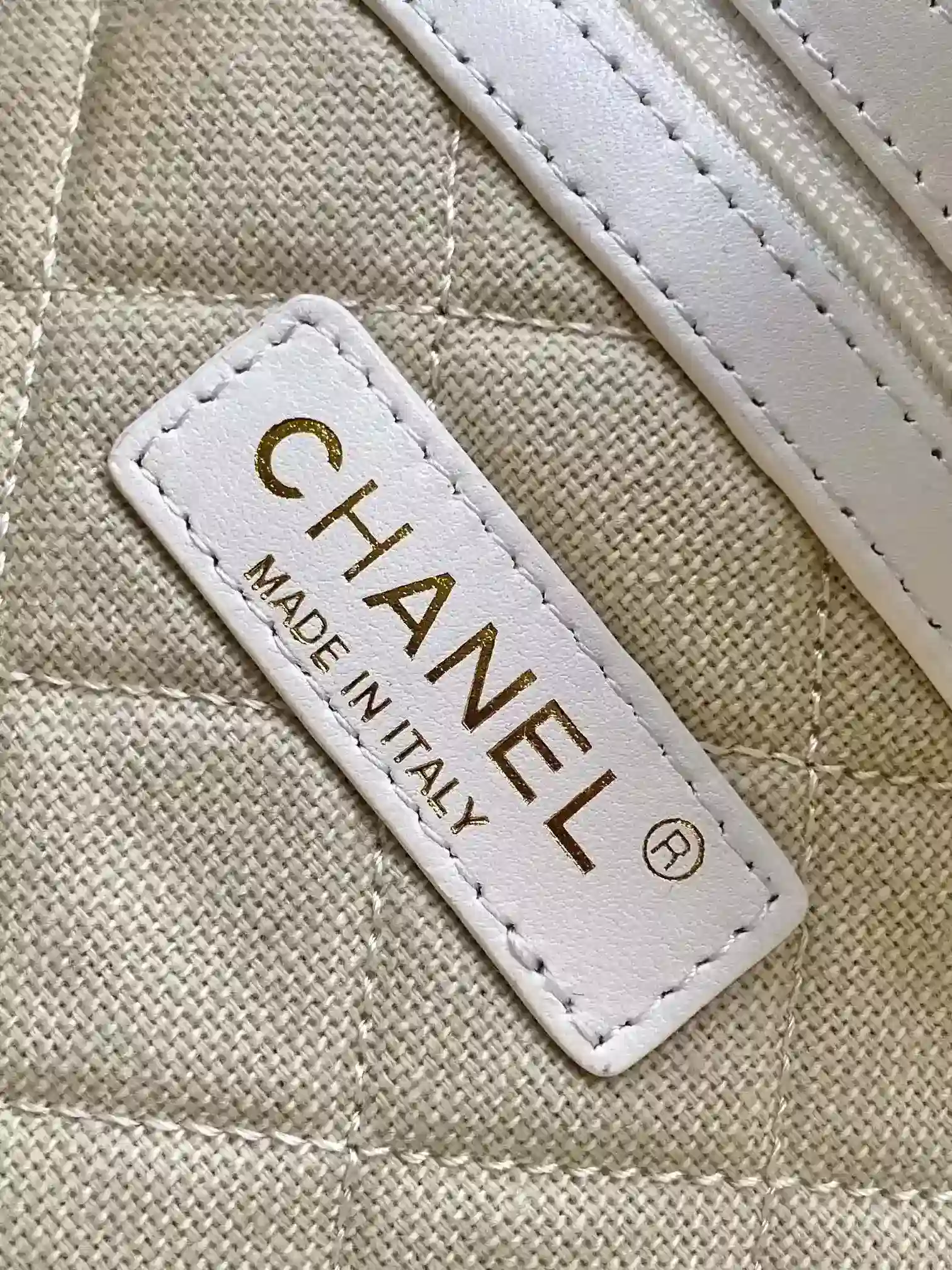 Chanel Beige Straw Woven Tote Bag product photo from LabelPicks