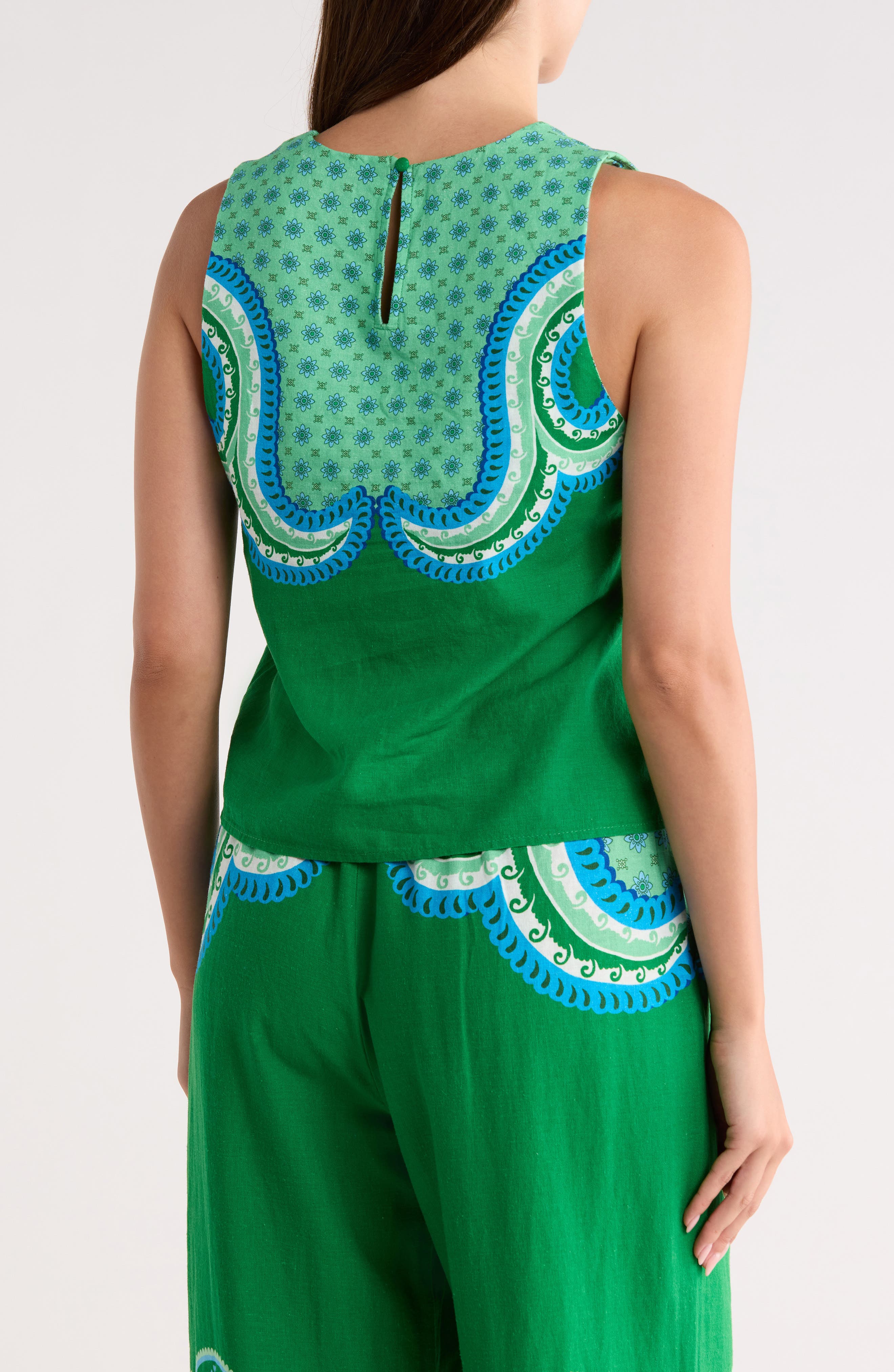 T Tahari Linen Blend Print Top
