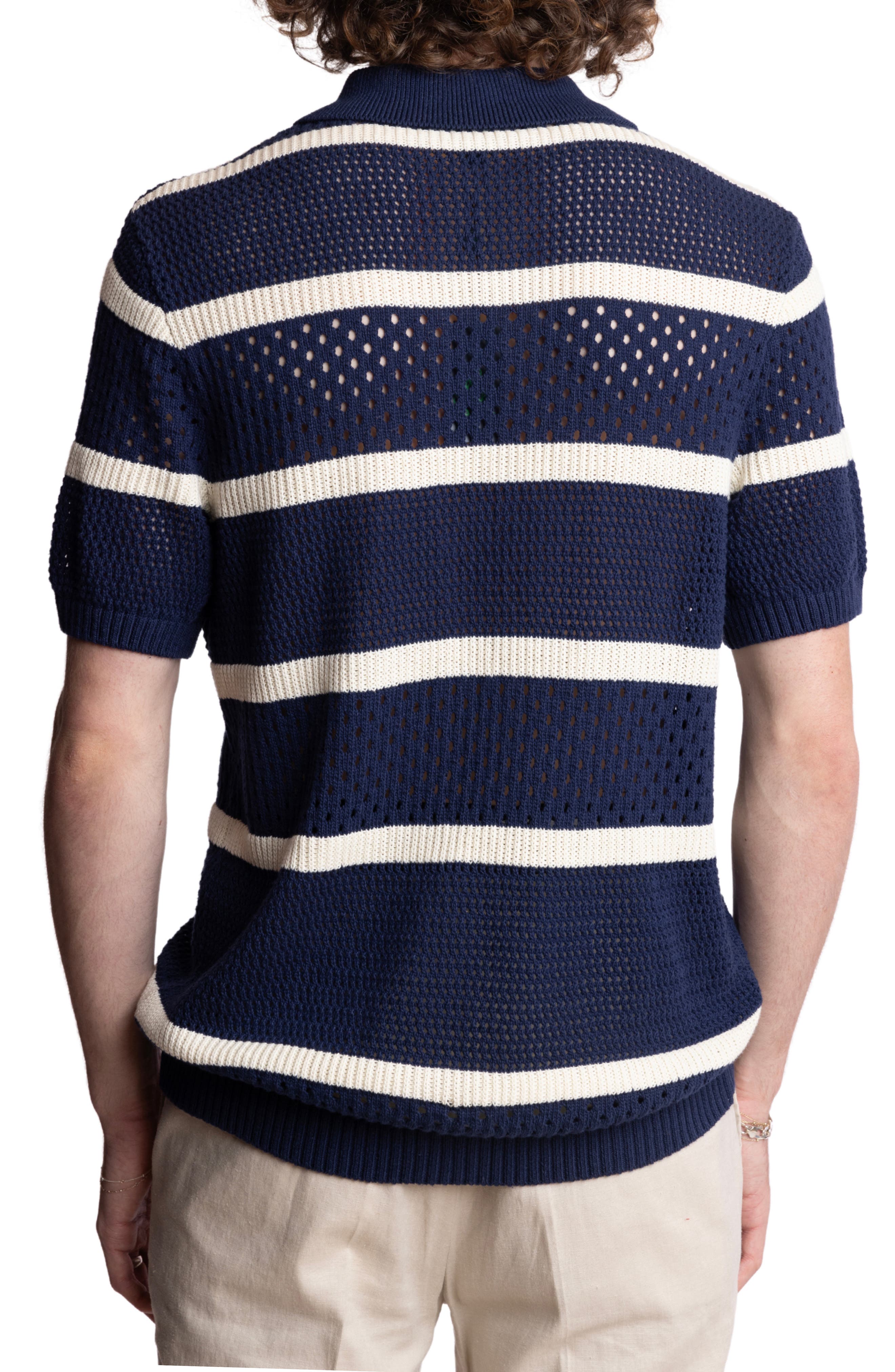 PAISLEY & GRAY Open Stitch Short Sleeve Button-Up Shirt