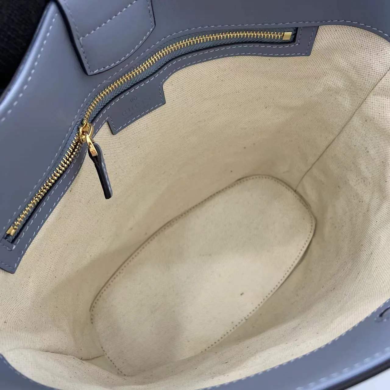 Gucci Smooth Leather Bucket Bag product photo from LabelPicks