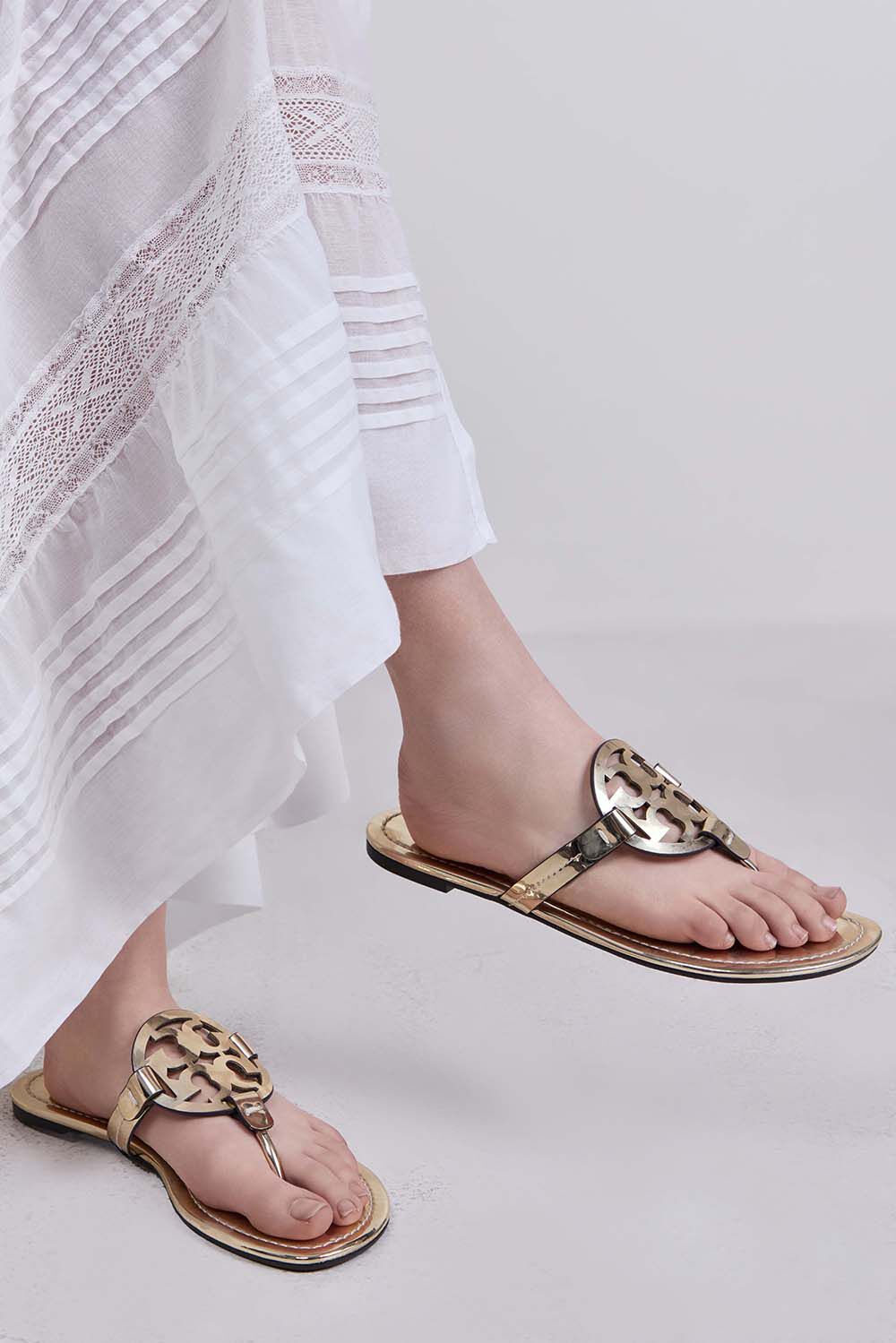 TORY BURCH סנדלי אצבע