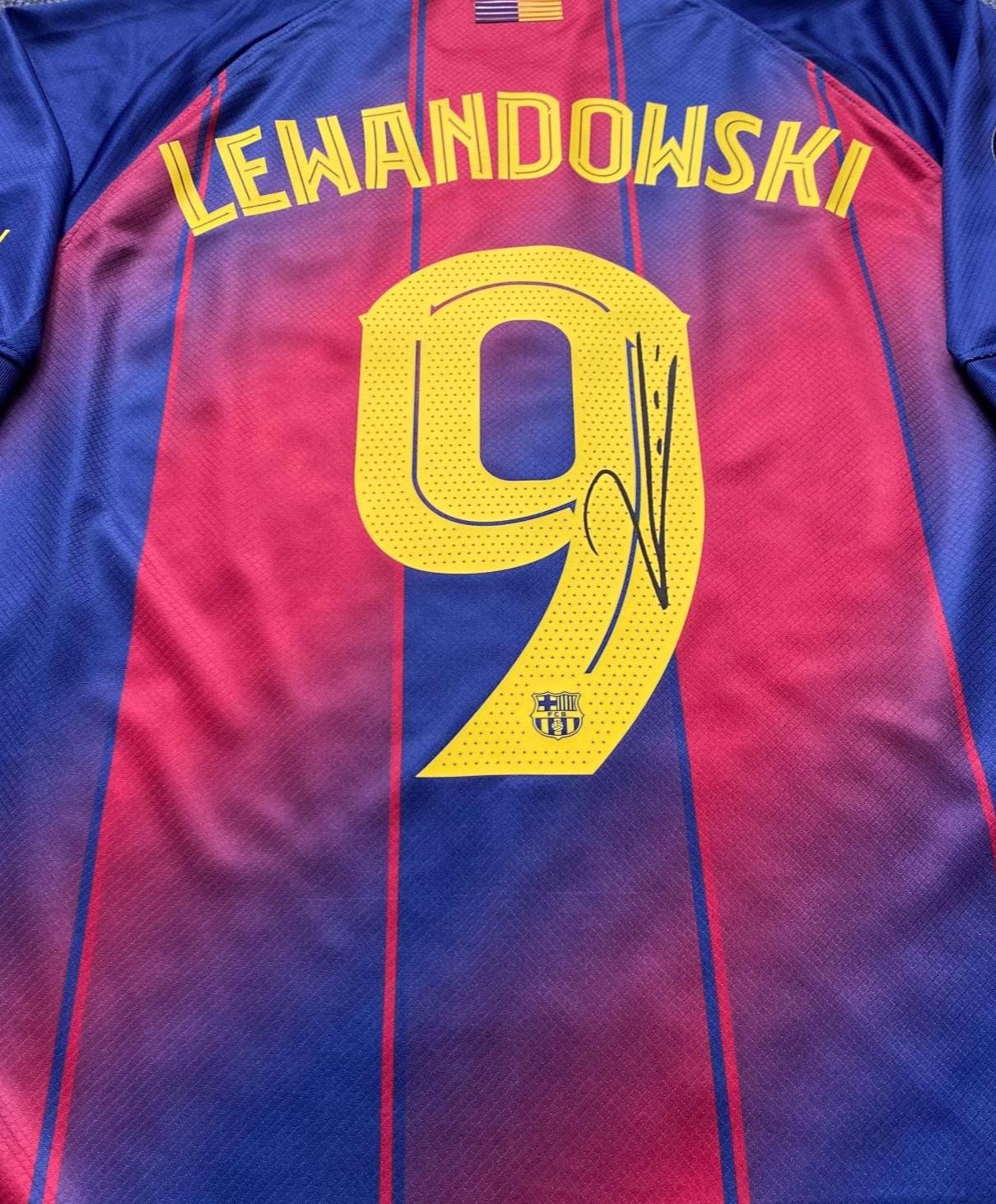 Robert Lewandowski SIGNED Barcelona 25/26 Home #9 Jersey/Shirt - COA - 2025