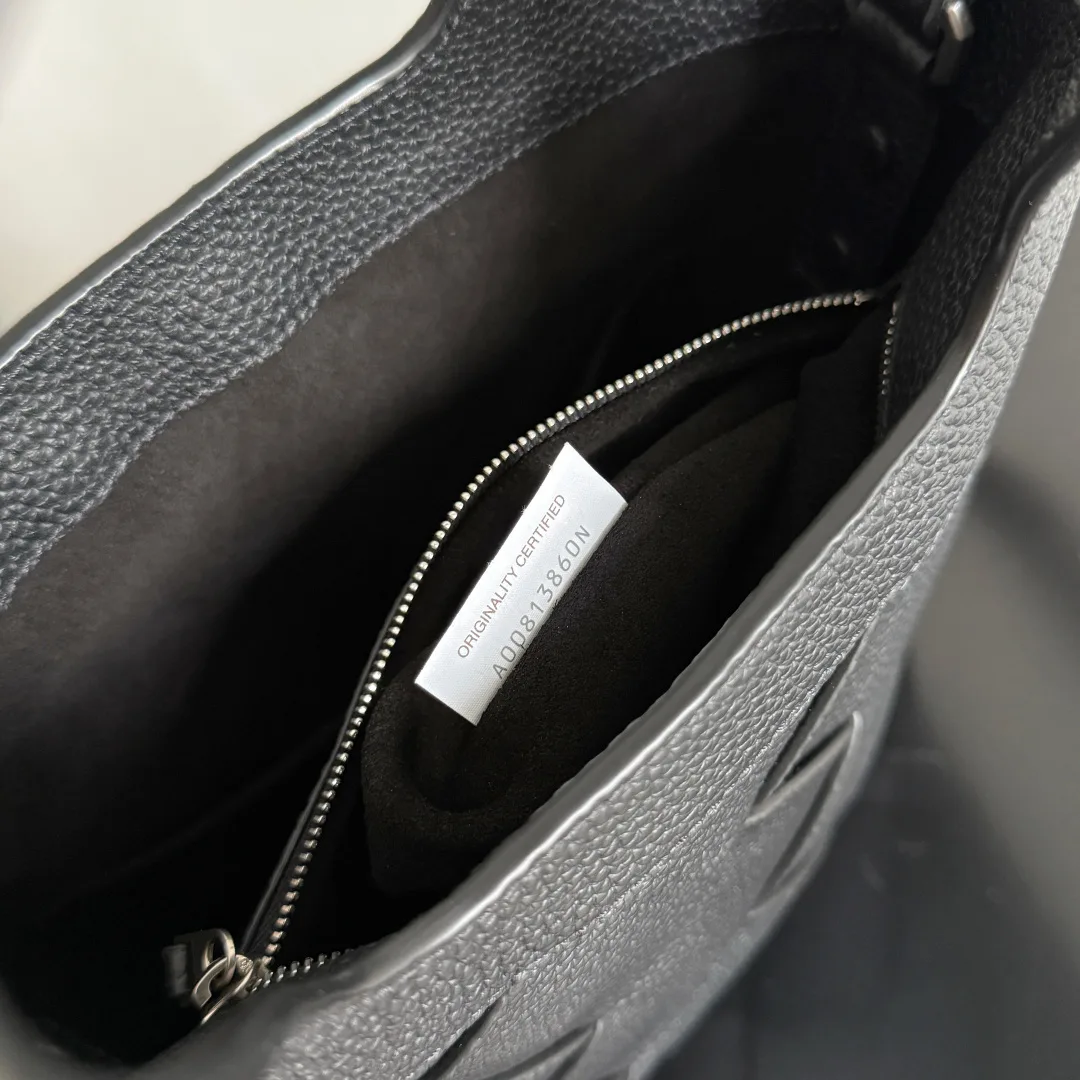 Bottega Veneta Intrecciato Woven Leather Diago Top Handle Bag product photo from LabelPicks