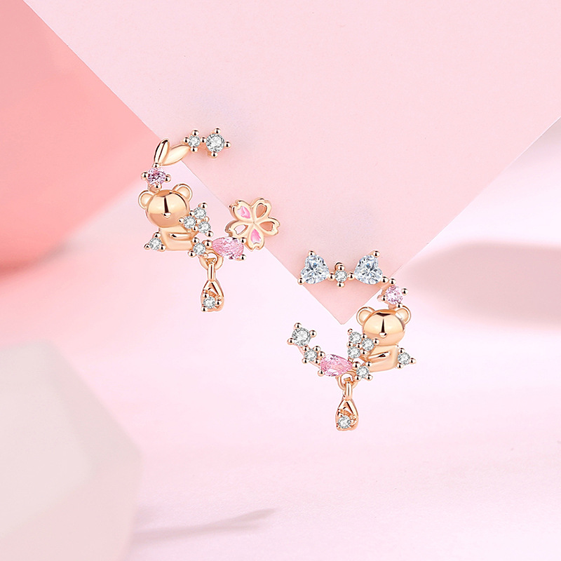 Original design: Bear-themed floral earrings for women, made of pure silver, featuring a delicate and fresh forest-inspired style, perfect for Instagram, and versatile for creating an elegant look