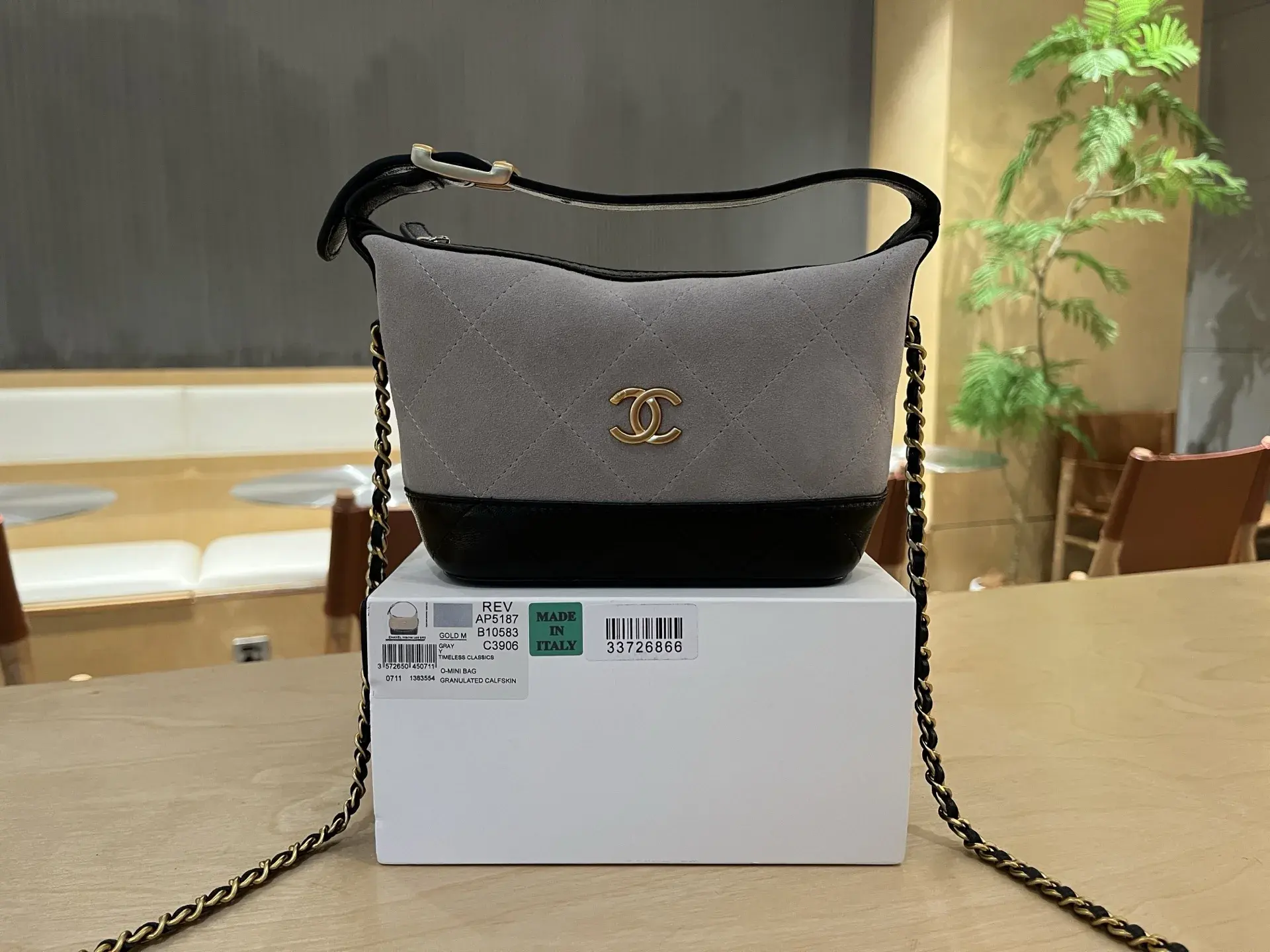 Chanel Chain-Accented Shoulder Bag product photo from LabelPicks
