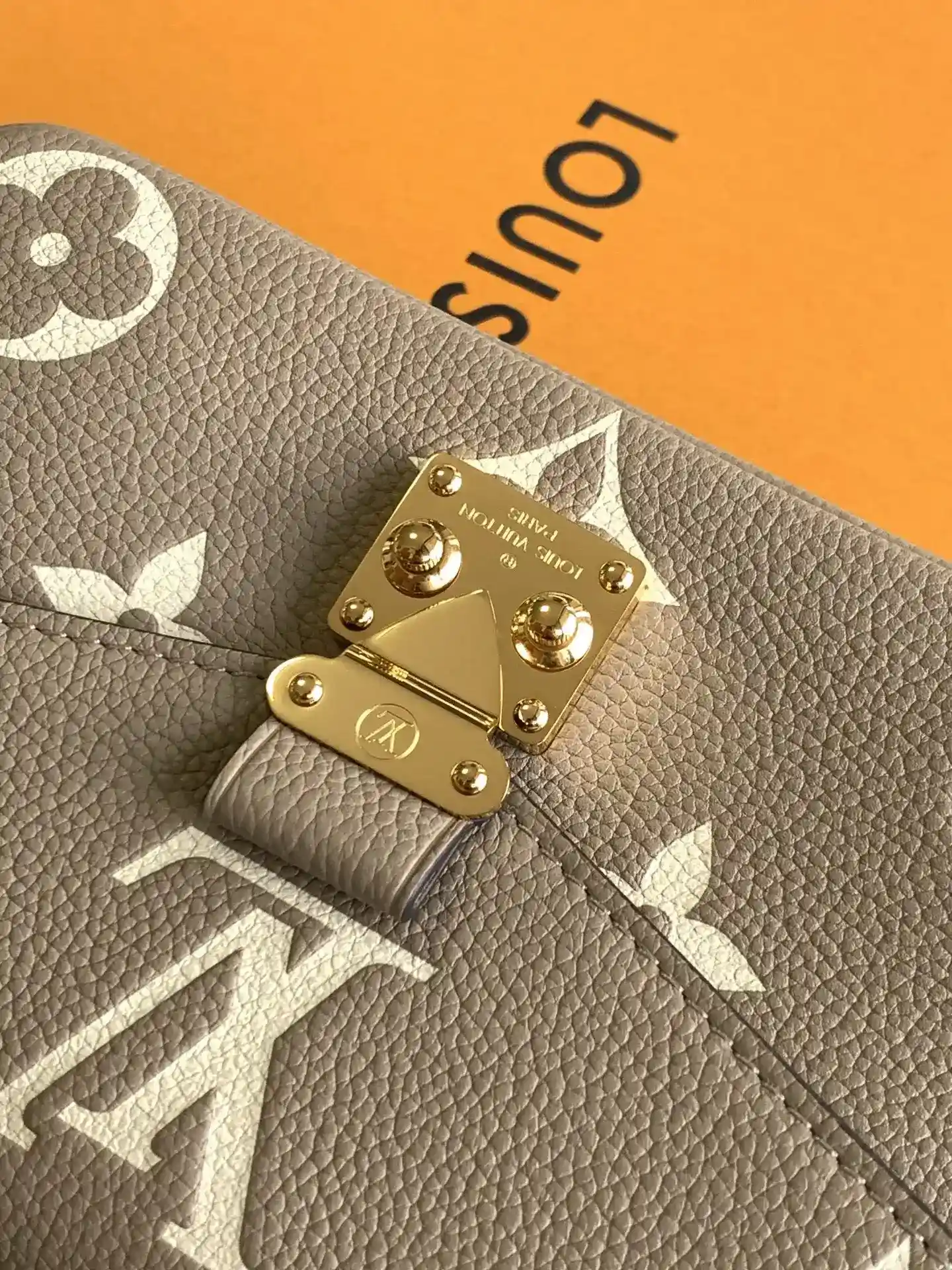 Louis Vuitton Pochette Shoulder Bag product photo from LabelPicks